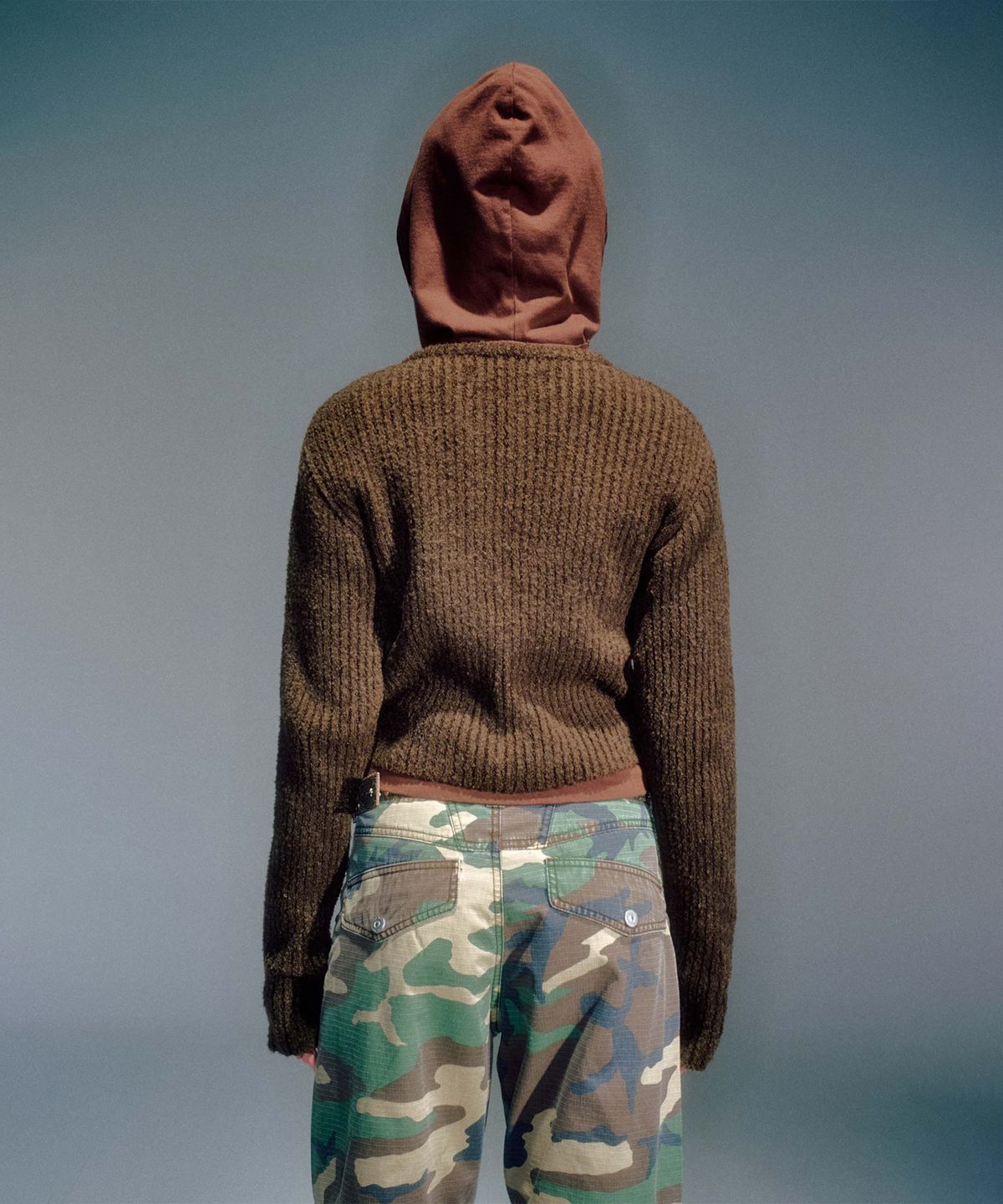 베이컨트 아카이브(VACANT ARCHIVE) WOMEN NEAH KNITTED ZIP-UP BROWN
