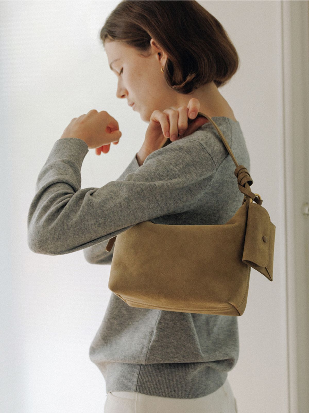 드메리엘(DEMERIEL) Veneta Volume Bag Sand Beige