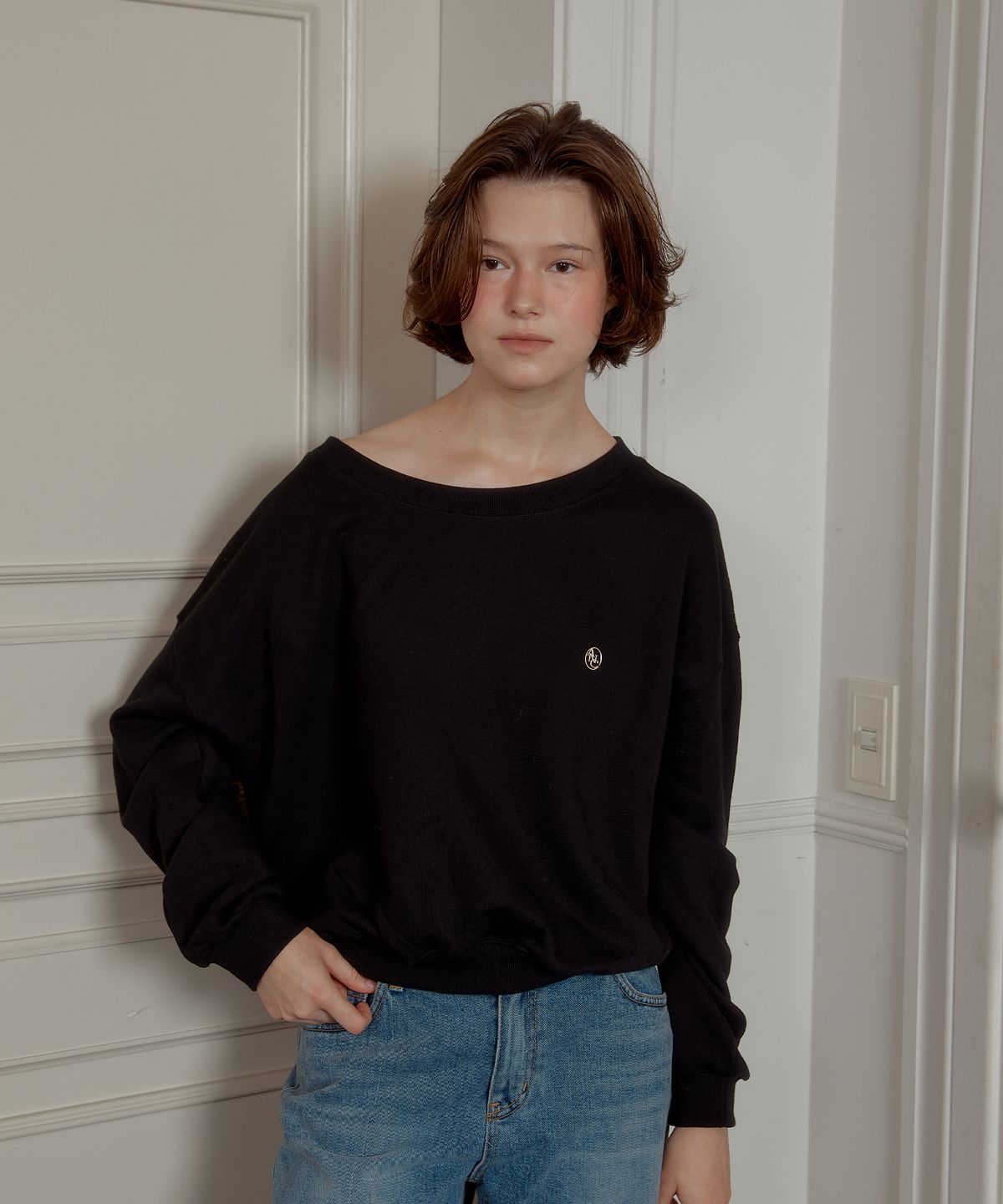 아노에틱(ANOETIC) ANC OFF-SHOULDER SWEATSHIRT_BLACK