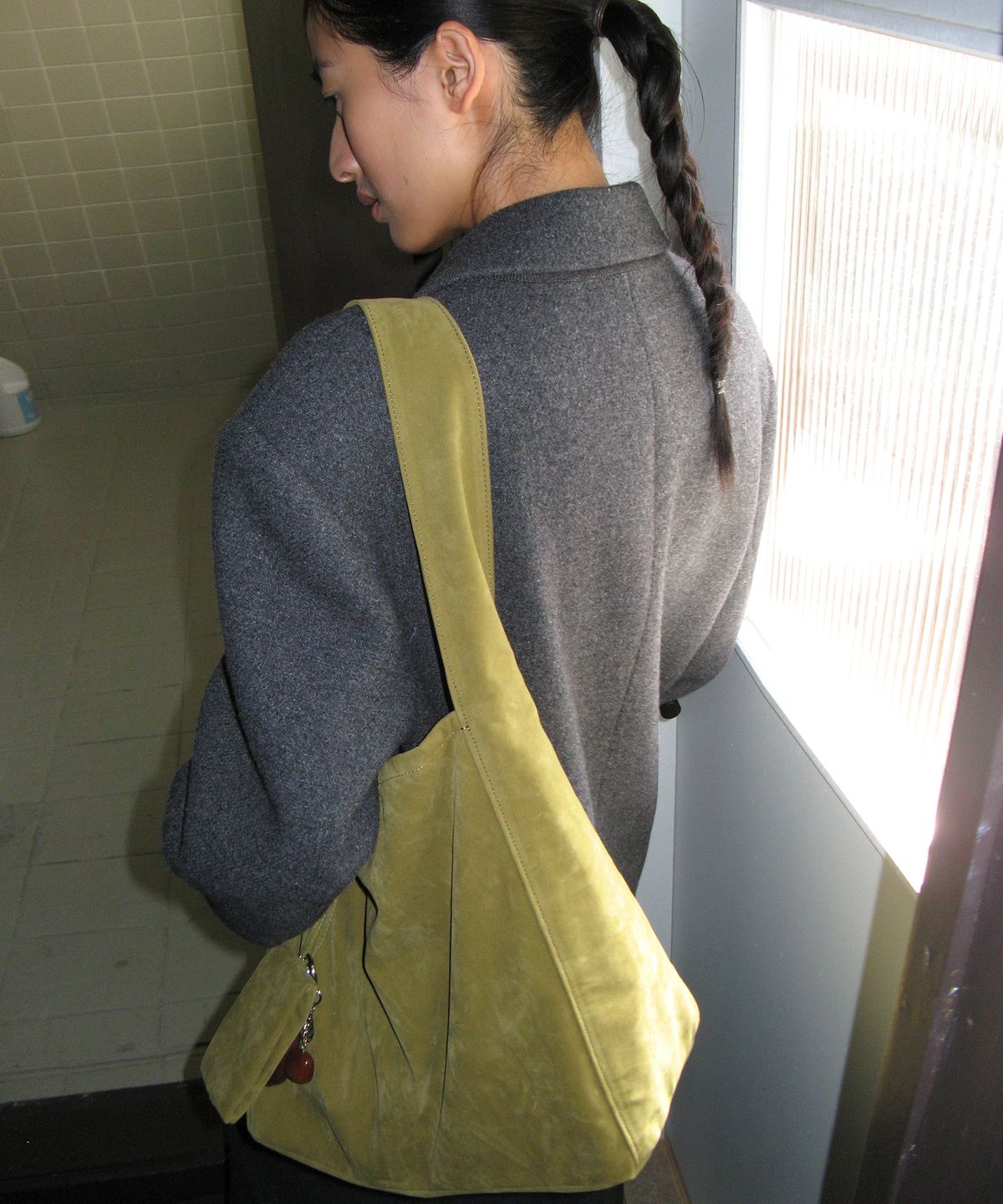 포테(POTE) [3차리오더:바로출고] 0007 Layered Pouch Hobo Bag_Suede Olive