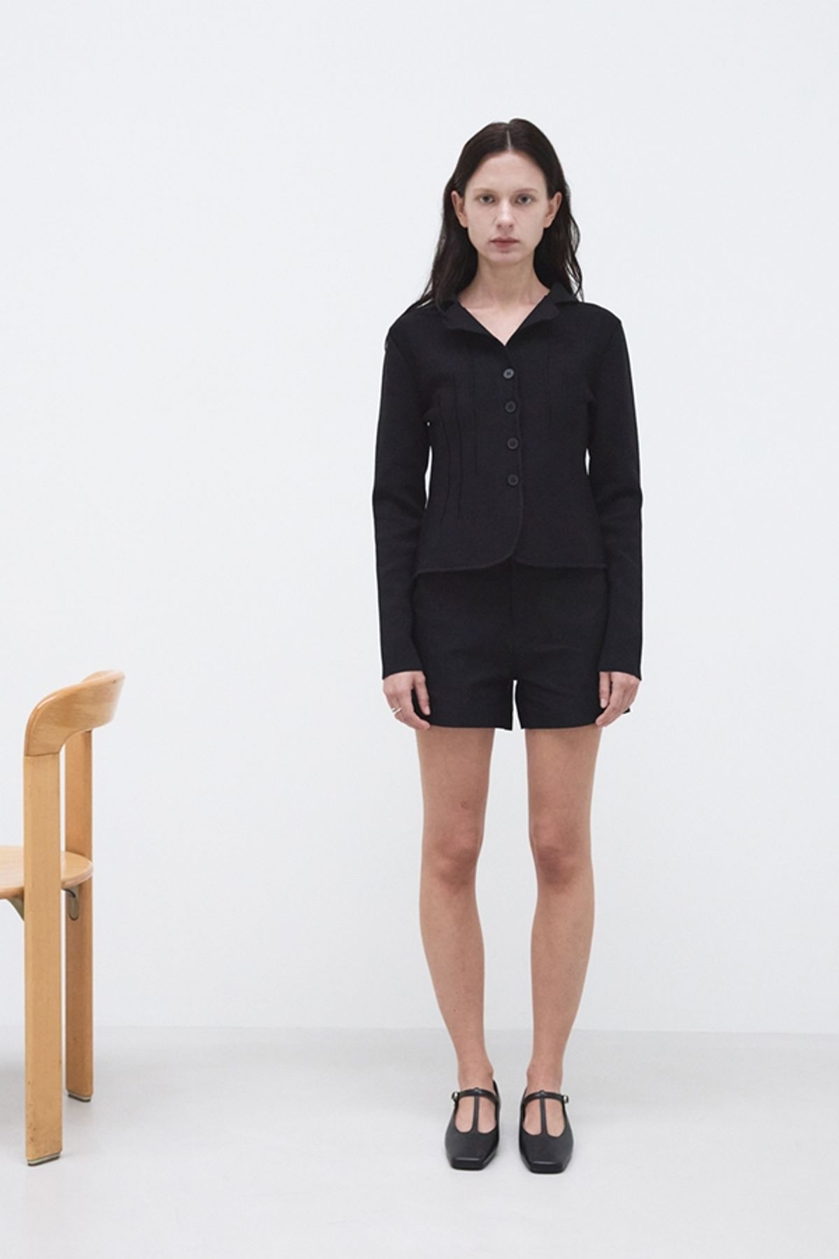더 클로이스터(THECLOISTER) 롱스퀘어 토 티 스트랩 로퍼 (3 COLORS)
