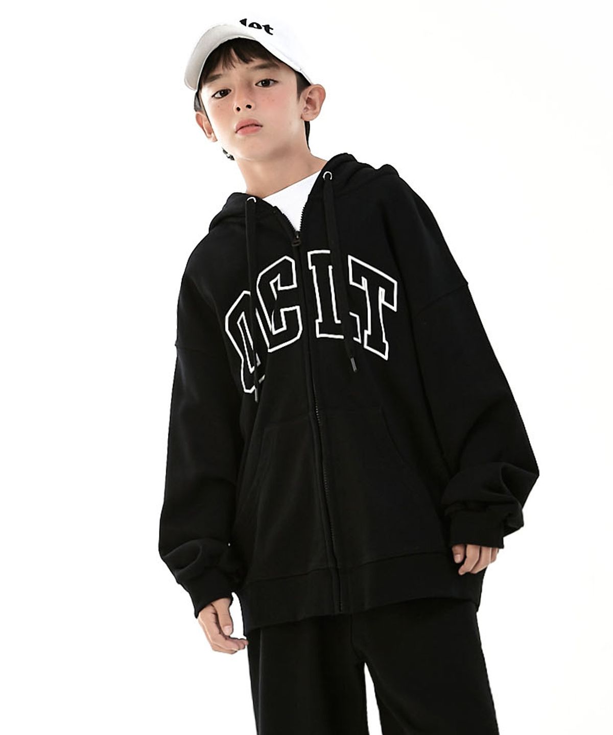 오실롯 주니어(OCELOT JUNIOR) D29 빅로고 후드집업 (블랙)