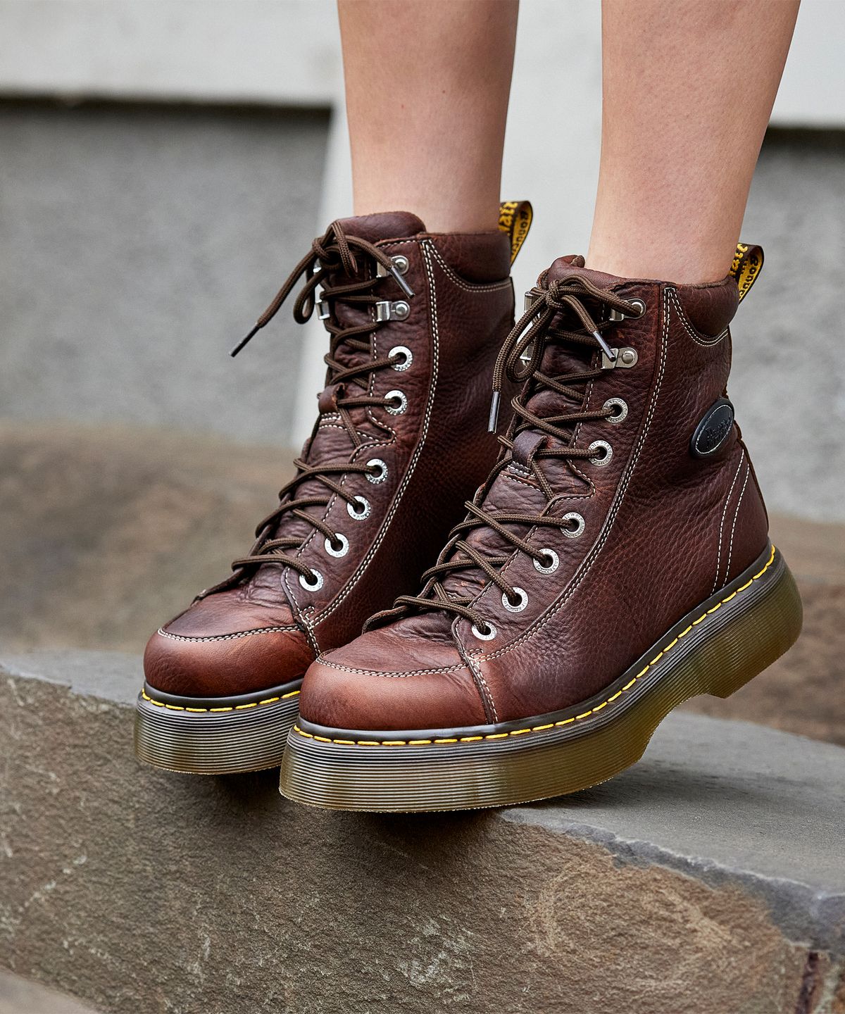 닥터마틴(DR.MARTENS) 버즈 8아이 - 다크 브라운 / 42033200