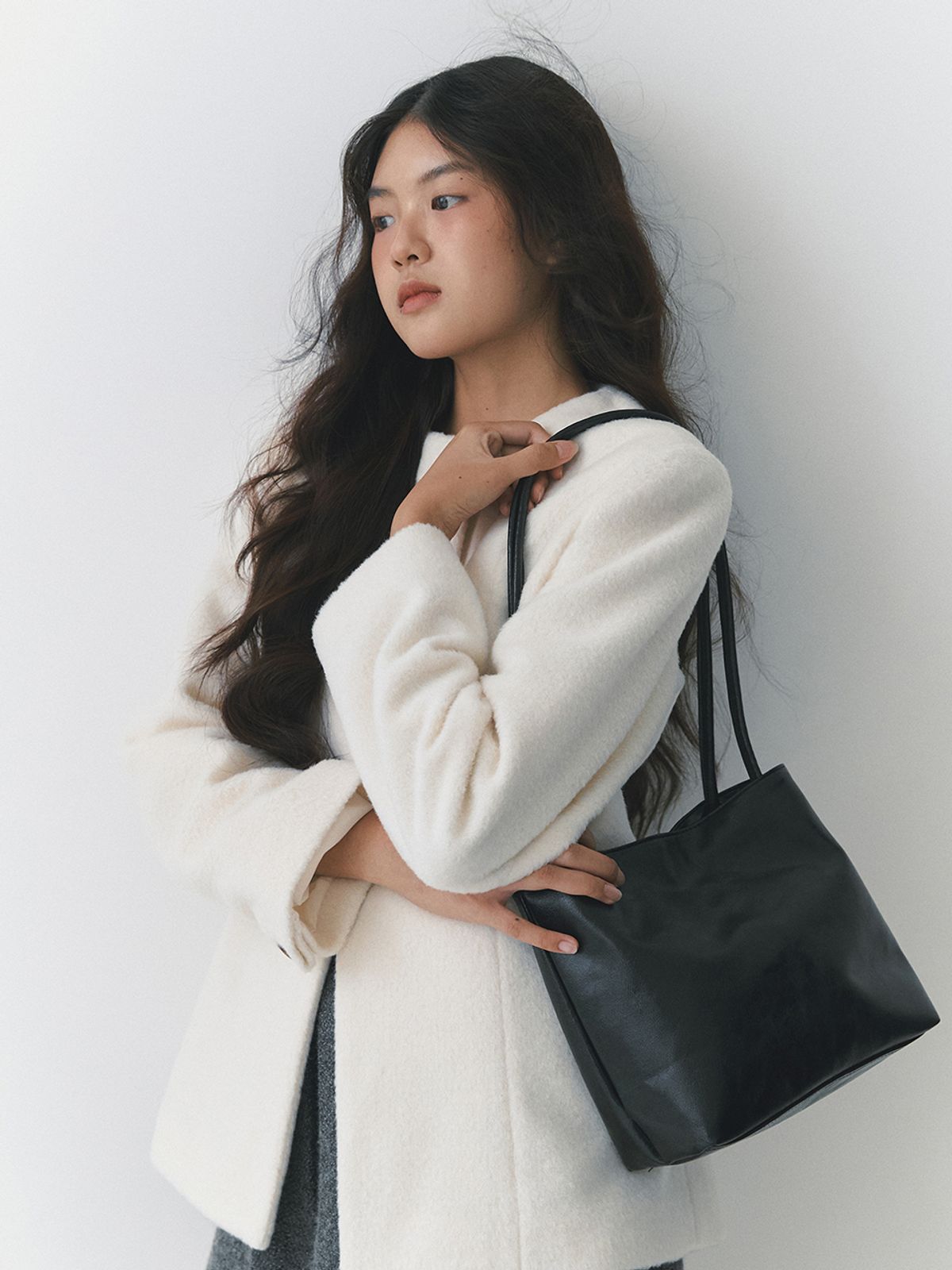 가니송(GANISONG) 실 숄더 백_블랙