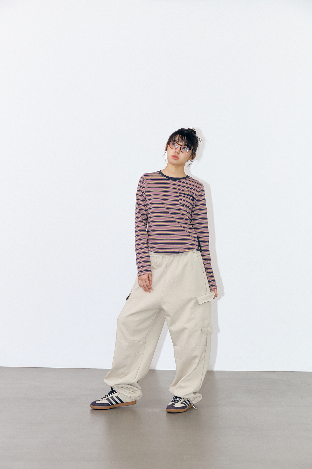 플러티(FLIRTY) 히든 헤비 카고 스웨트 팬츠 (Beige)