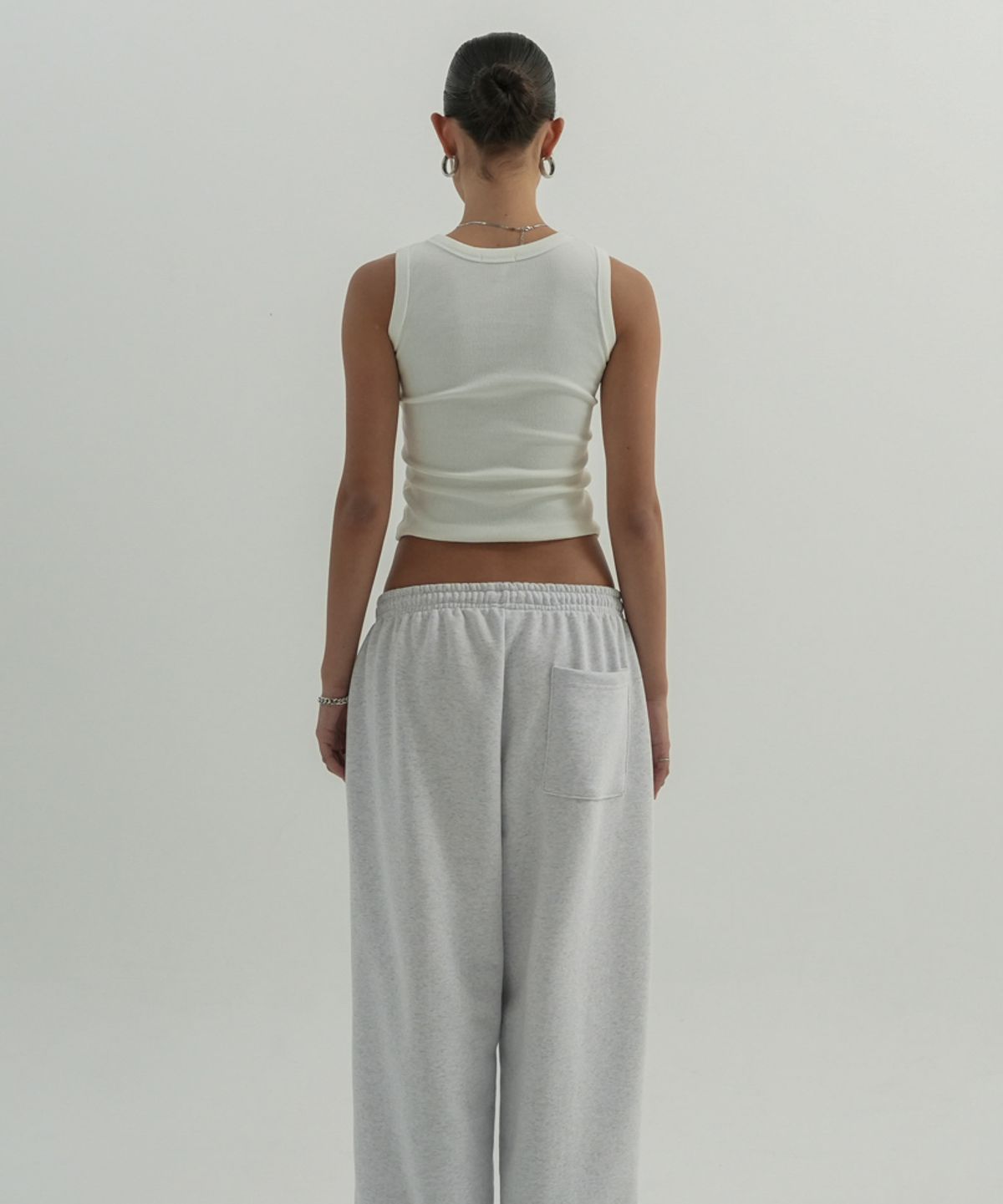 분트(VOONT) VT Basic Sleeveless (WHITE)