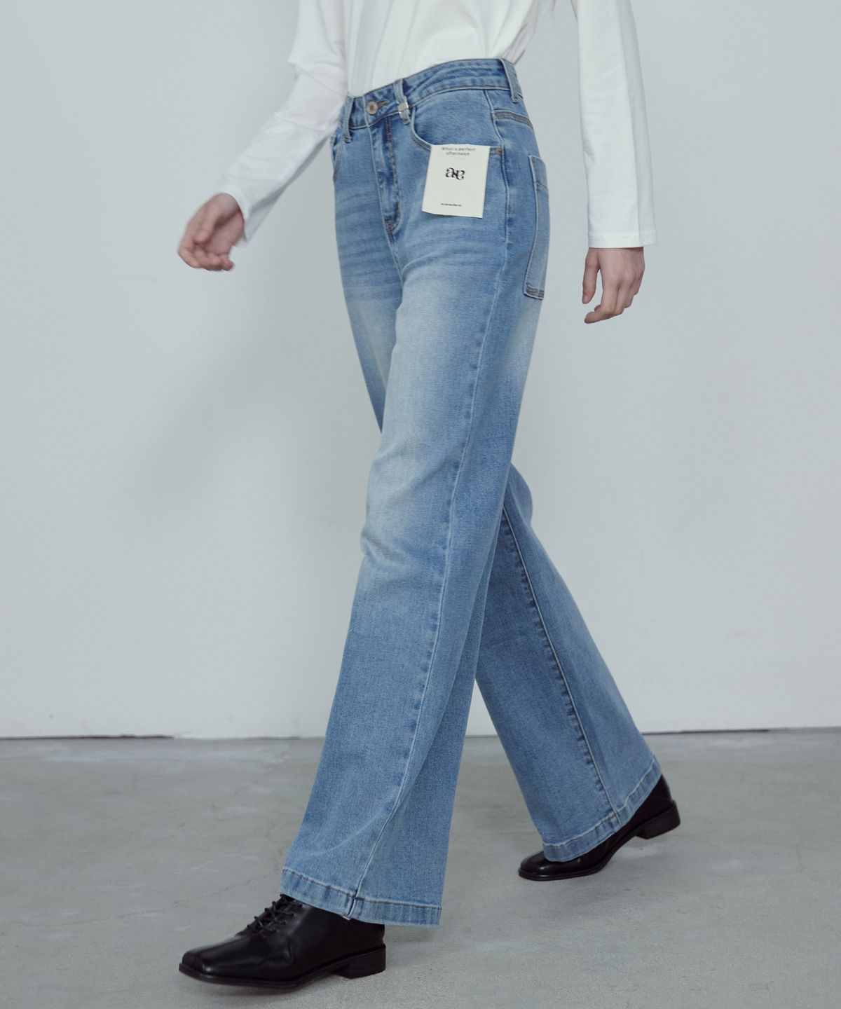 논앤논(NON AND NON) WHISKER BRUSH WIDE DENIM PANTS_NFDP5300