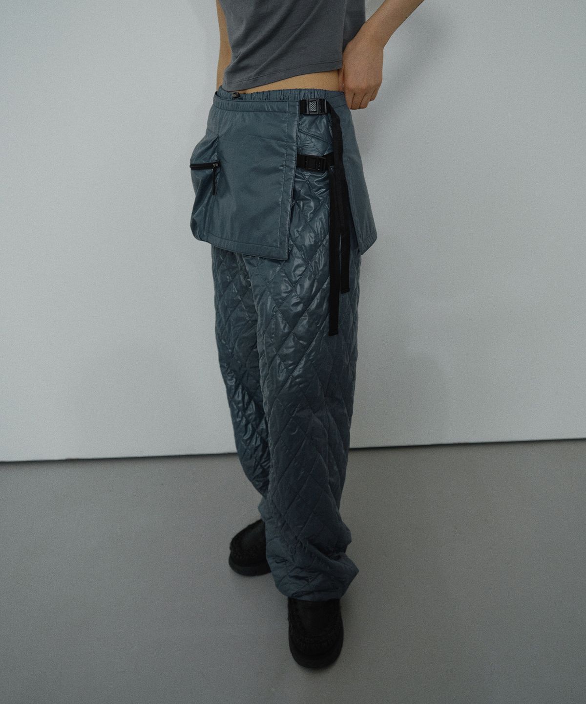 엔오르(EN OR) [CORE] PADDED LAYERED MINI SKIRT - THE QUIET BLUE