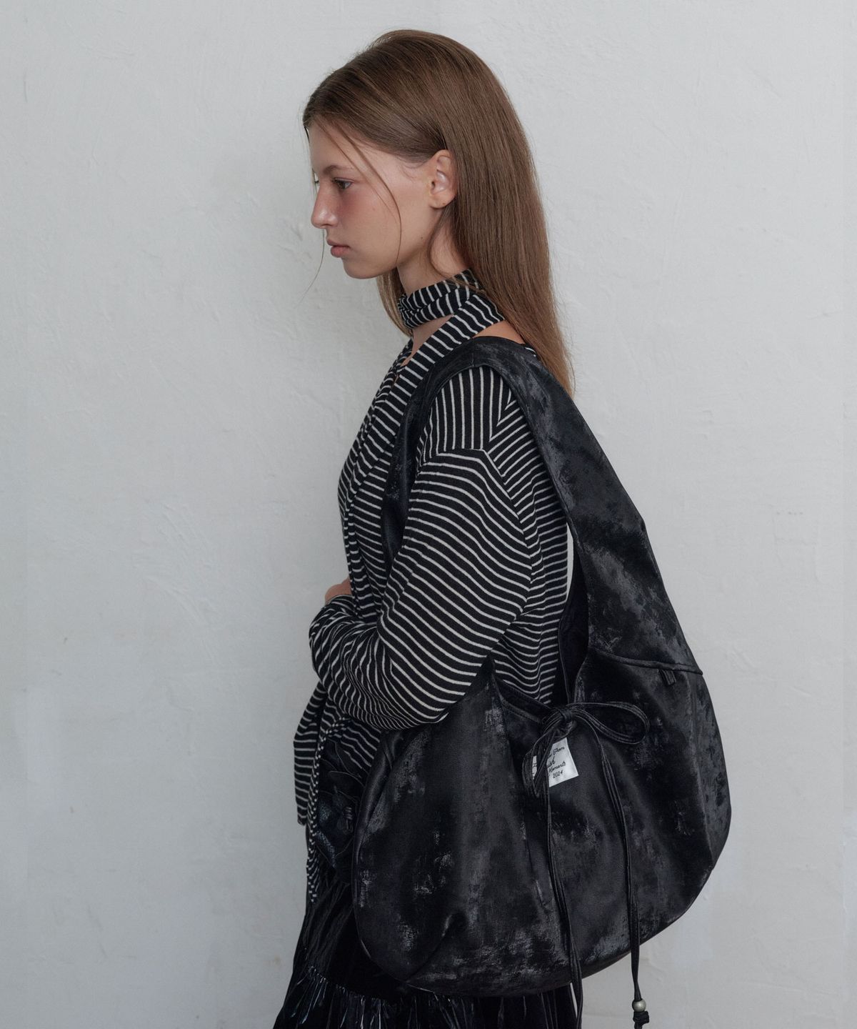 무니쉬(MOONISH) Bud bloom bag (Midnight black)