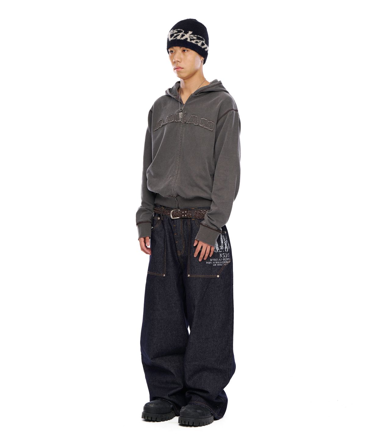 아캄(AAKAM) Logo Patch Zip-Up Hoodie (Black)