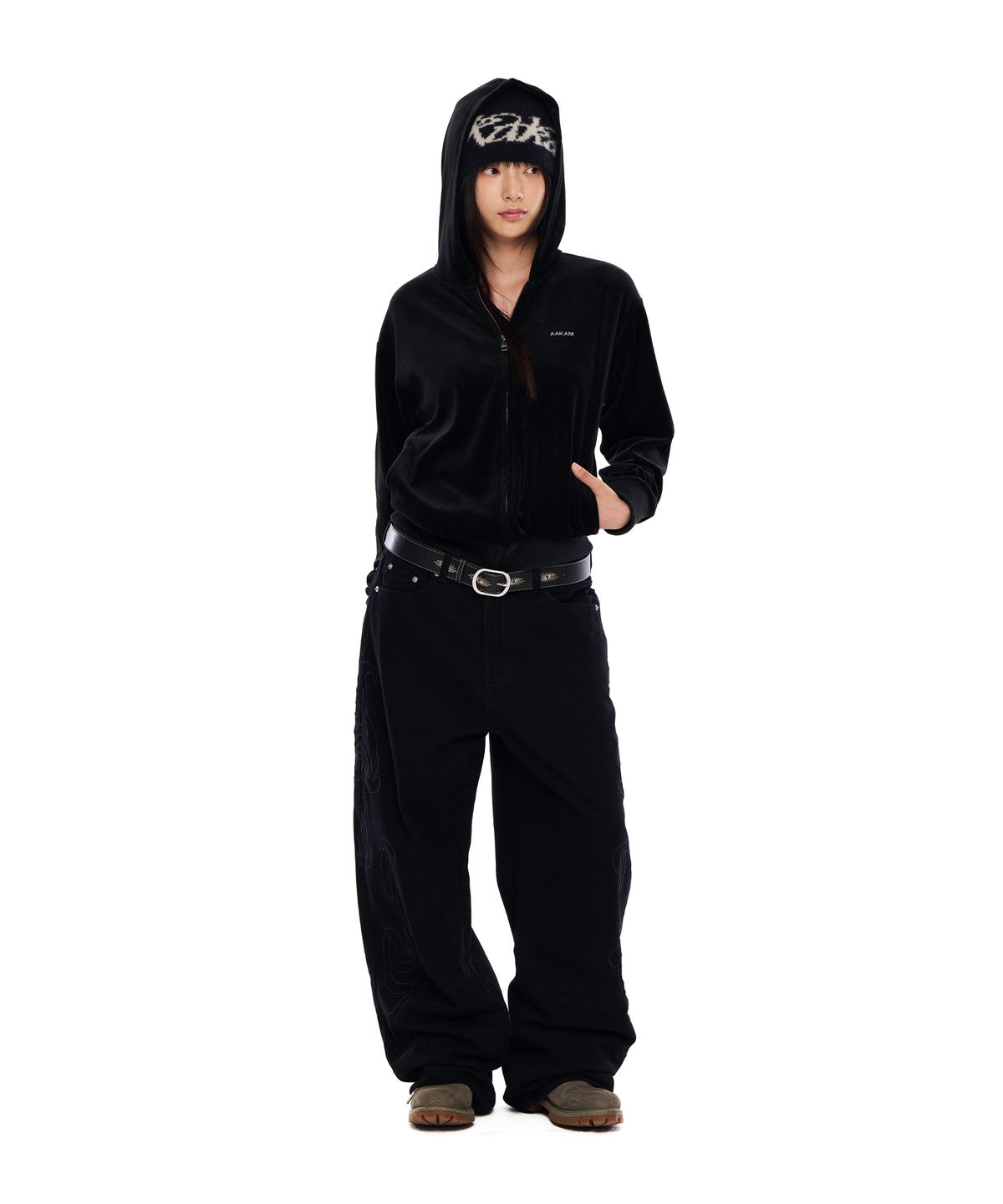 아캄(AAKAM) Rhinestone Velour Zip-Up Hoodie (Black)