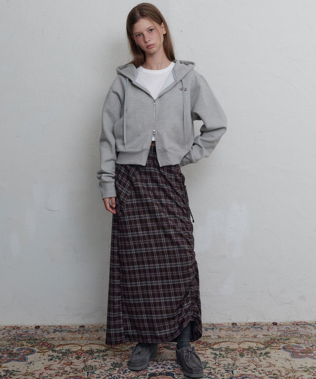 무니쉬(MOONISH) Unbalanced shirring midi skirt (Brown check)