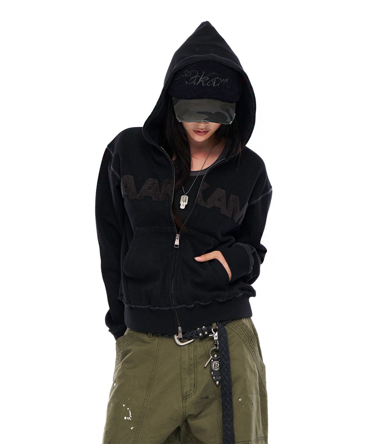 아캄(AAKAM) Boucle Logo Zip-Up Hoodie (Black)