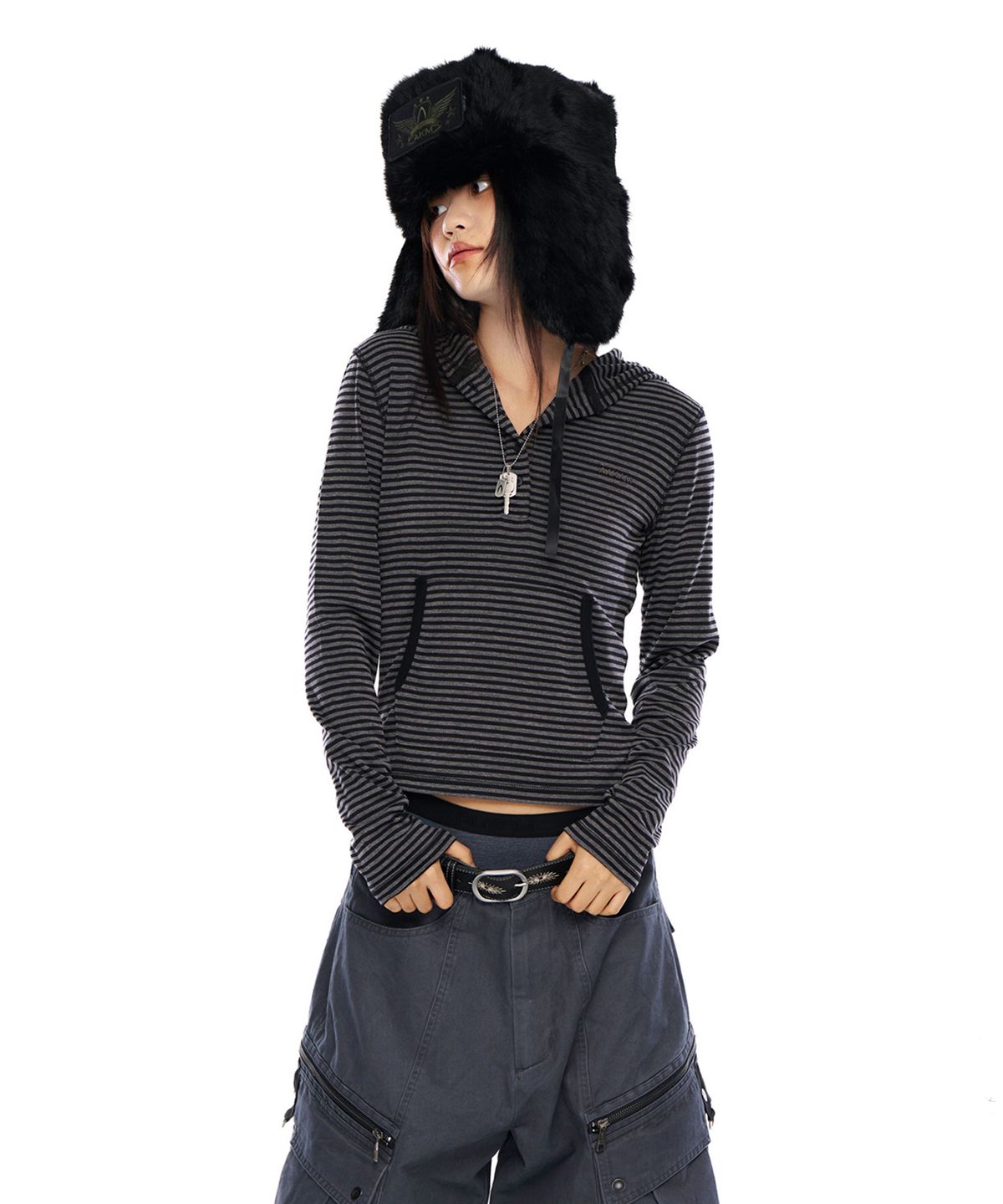 아캄(AAKAM) Striped Button Hoodie (Black)