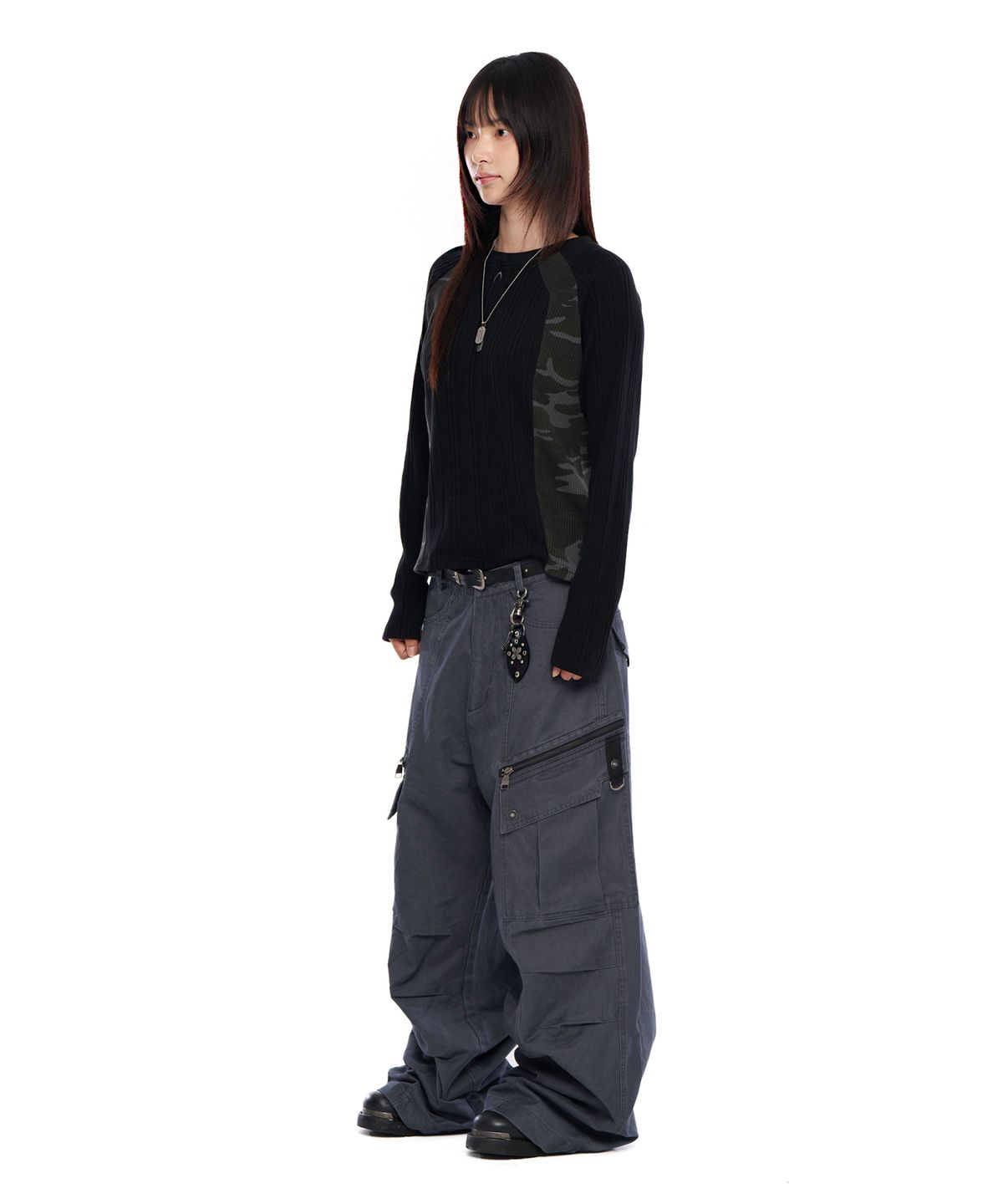 아캄(AAKAM) Side Camo Raglan Long Sleeve (Black)