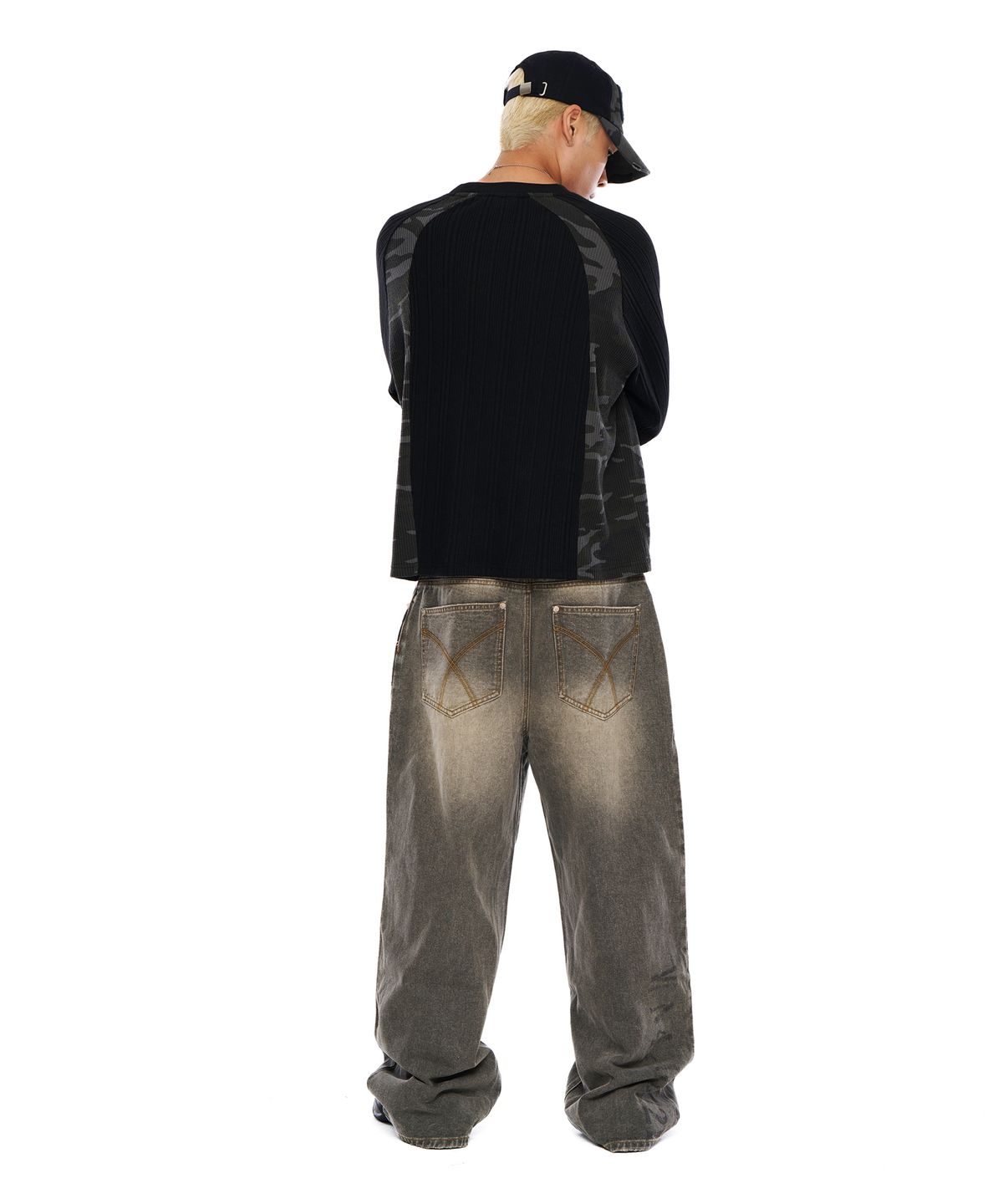 아캄(AAKAM) Side Camo Raglan Long Sleeve (Black)