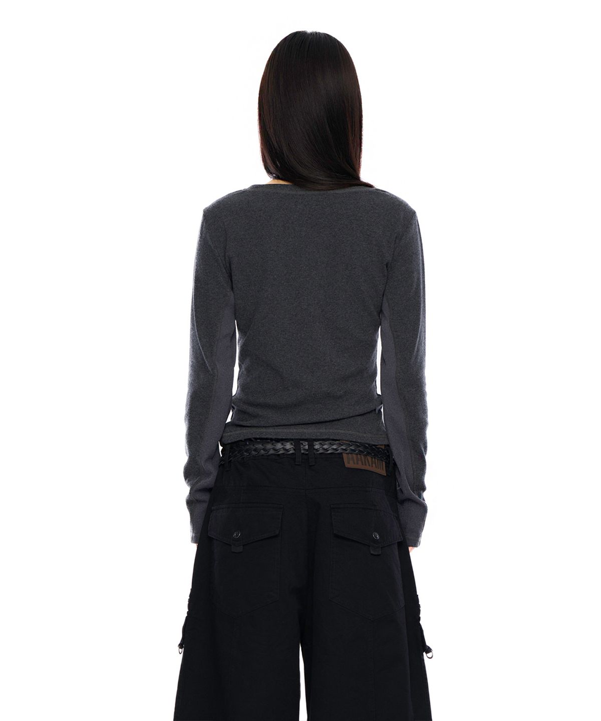 아캄(AAKAM) Side Eyelet Long Sleeve (Dark Gray)