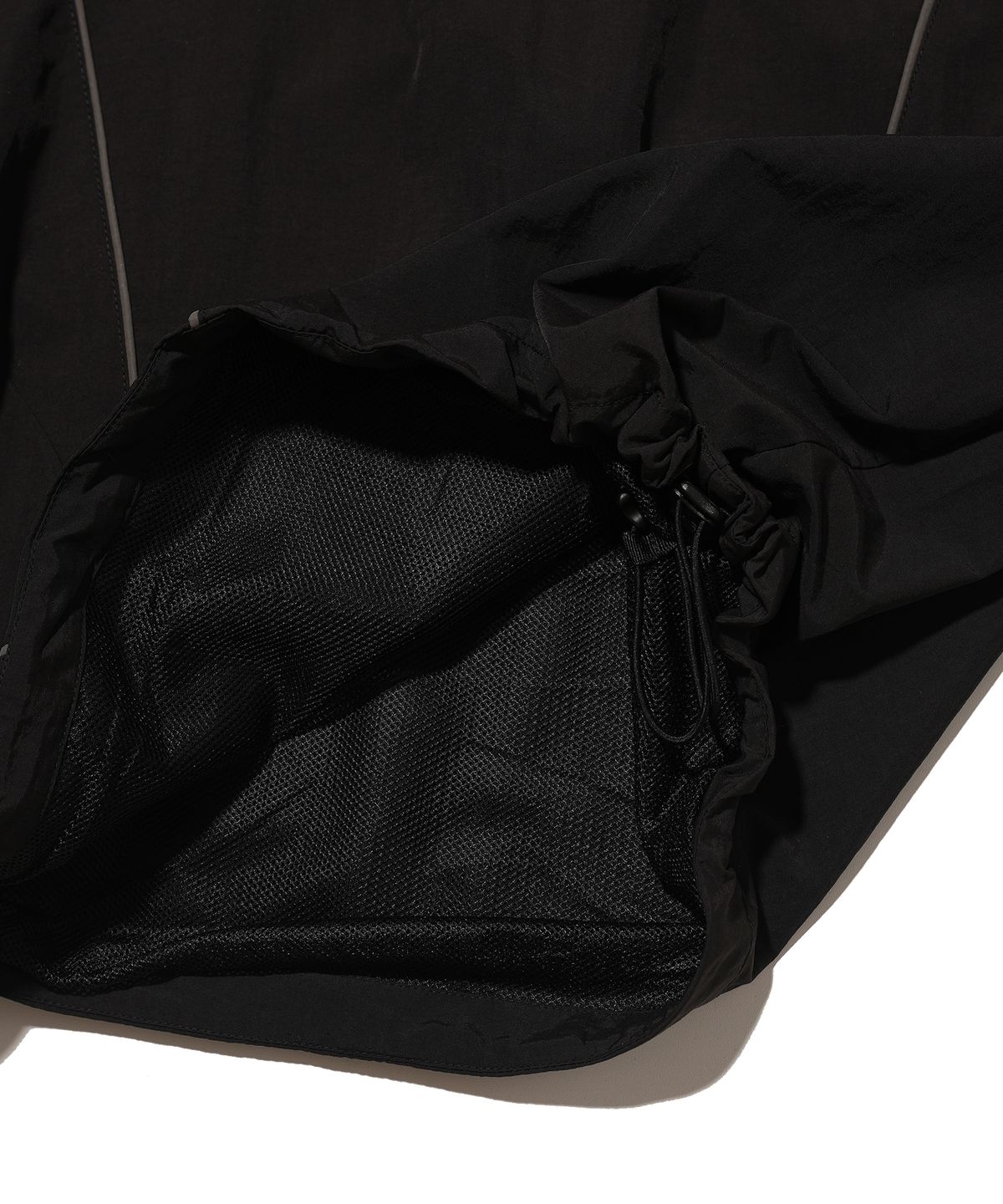 피지컬 디파트먼트(PHYSICAL DEPARTMENT) 피뎁트 X 미즈노 파이핑 나일론 저지 블랙