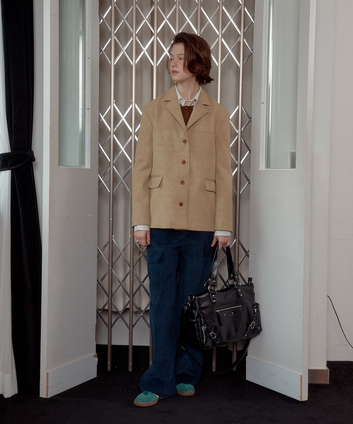 아노에틱(ANOETIC) CORDUROY CARGO WIDE PANTS_NAVY