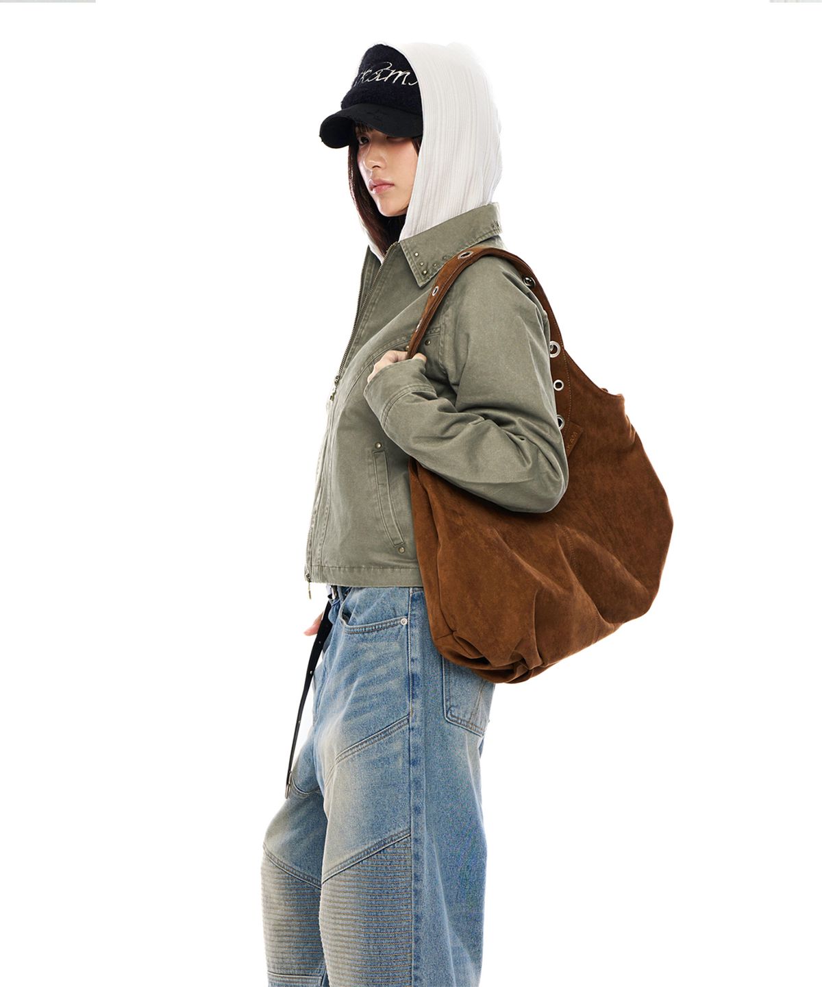 아캄(AAKAM) Suede Eyelet Dumpling Bag (Camel)