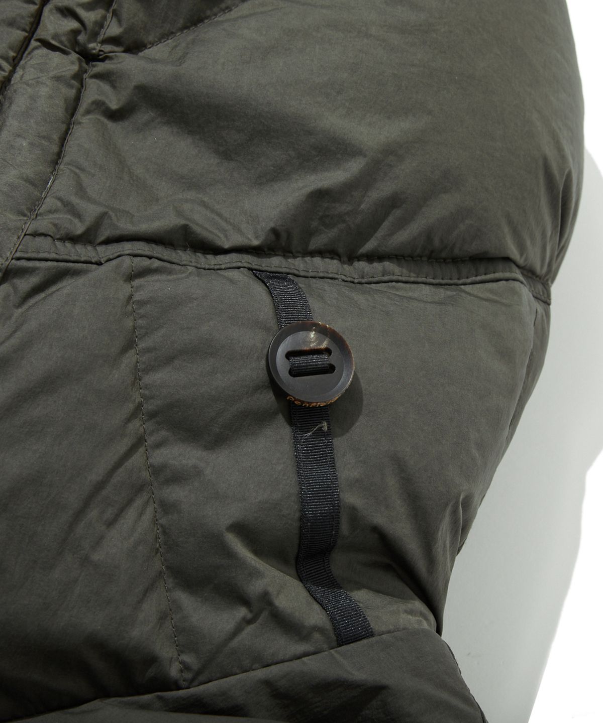 펜필드(PENFIELD) 마운틴 헤비 다운 파카 올리브_FR4WD35U