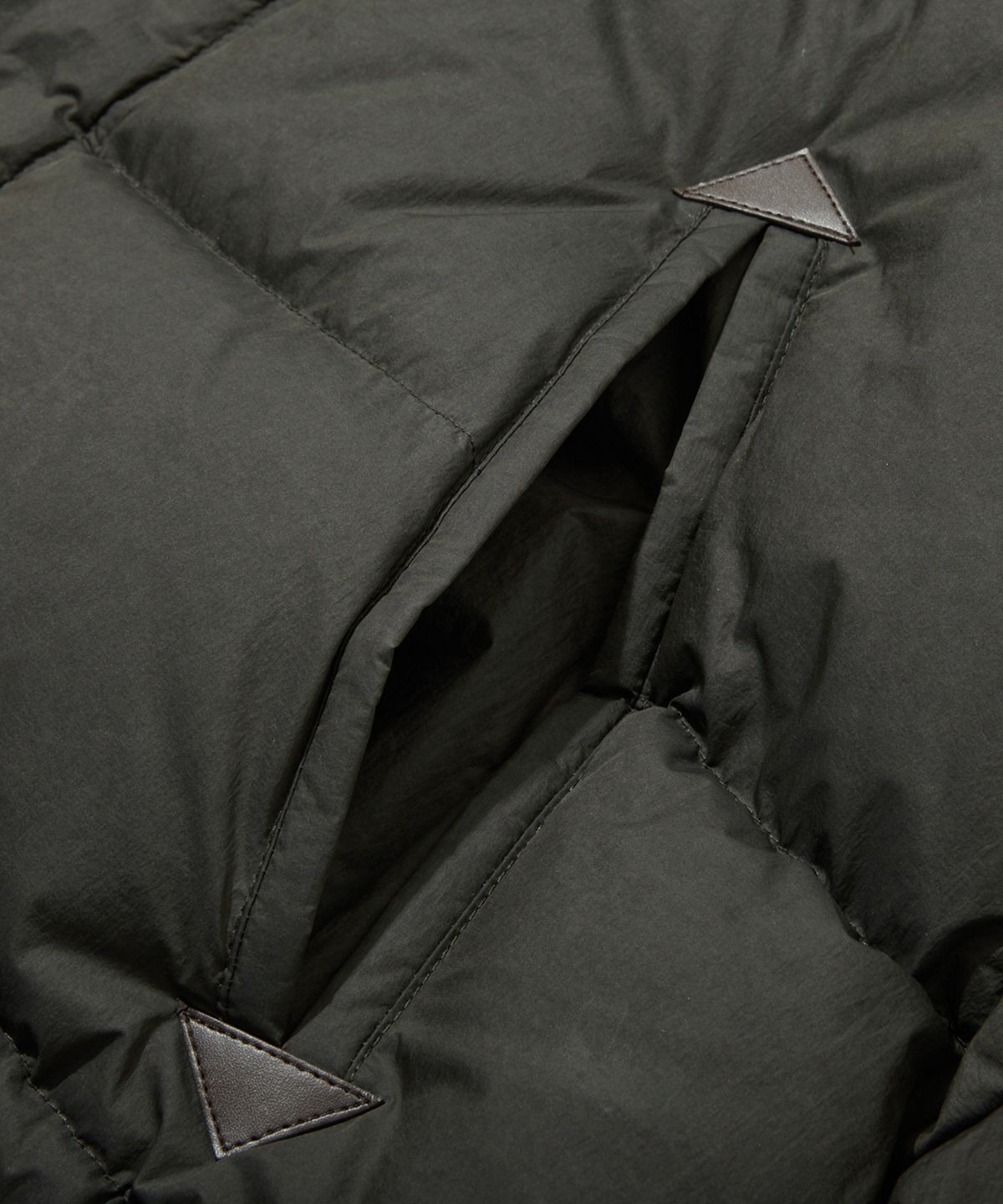 펜필드(PENFIELD) 마운틴 헤비 다운 파카 올리브_FR4WD35U