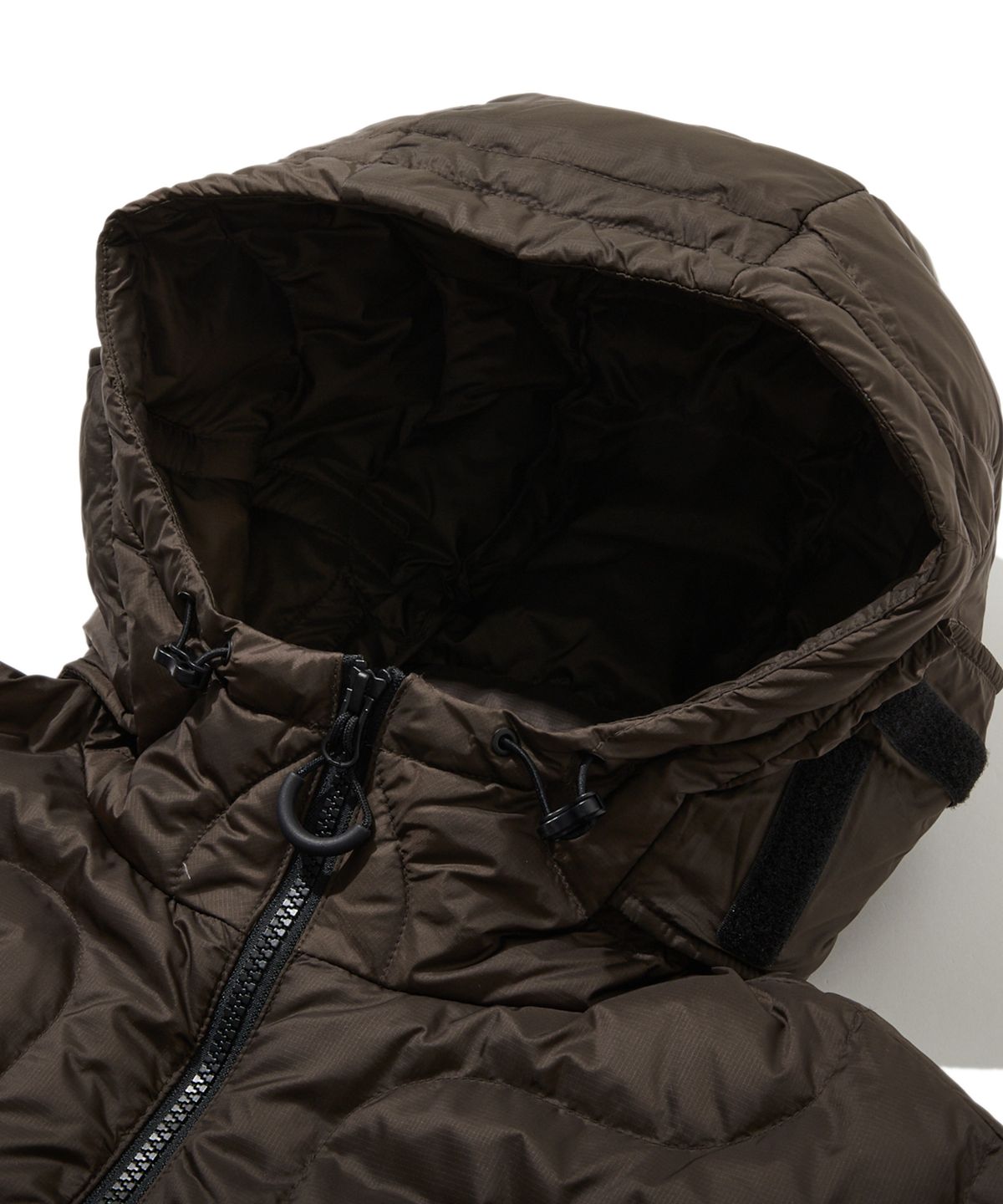 펜필드(PENFIELD) 어센트 라이트 다운 자켓 브라운_FR4WD002
