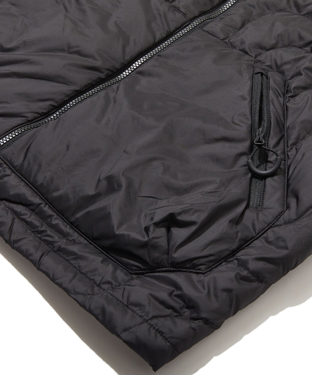 펜필드(PENFIELD) 어센트 라이트 다운 자켓 블랙_FR4WD003