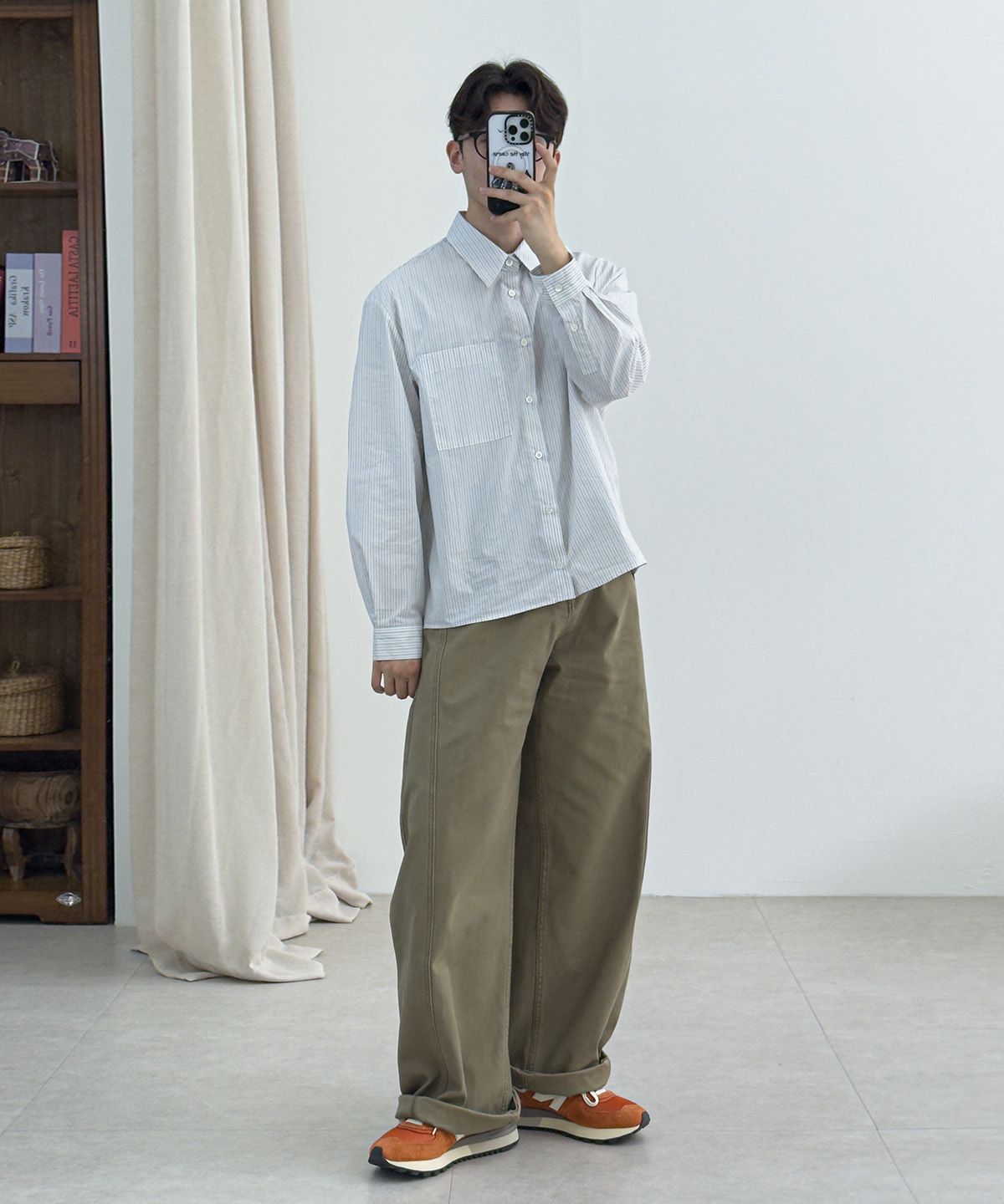 율러(EULER) 라인 크롭 스트라이프 셔츠 - 화이트/그레이