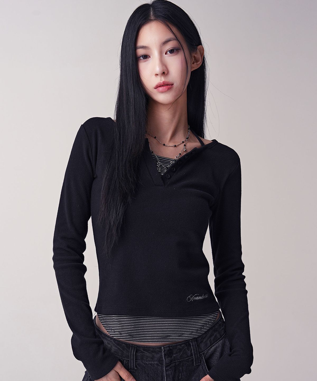 어반드레스(AVANDRESS) Sally V-cut Stripe Layered Long Sleeve_3Colors