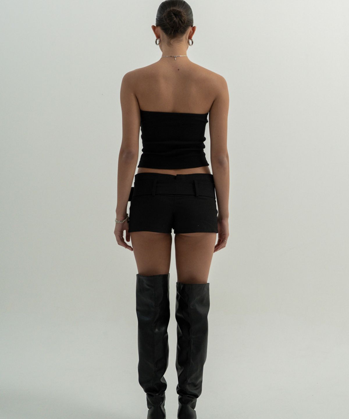 분트(VOONT) Latch Micro Belt Shorts (BLACK)