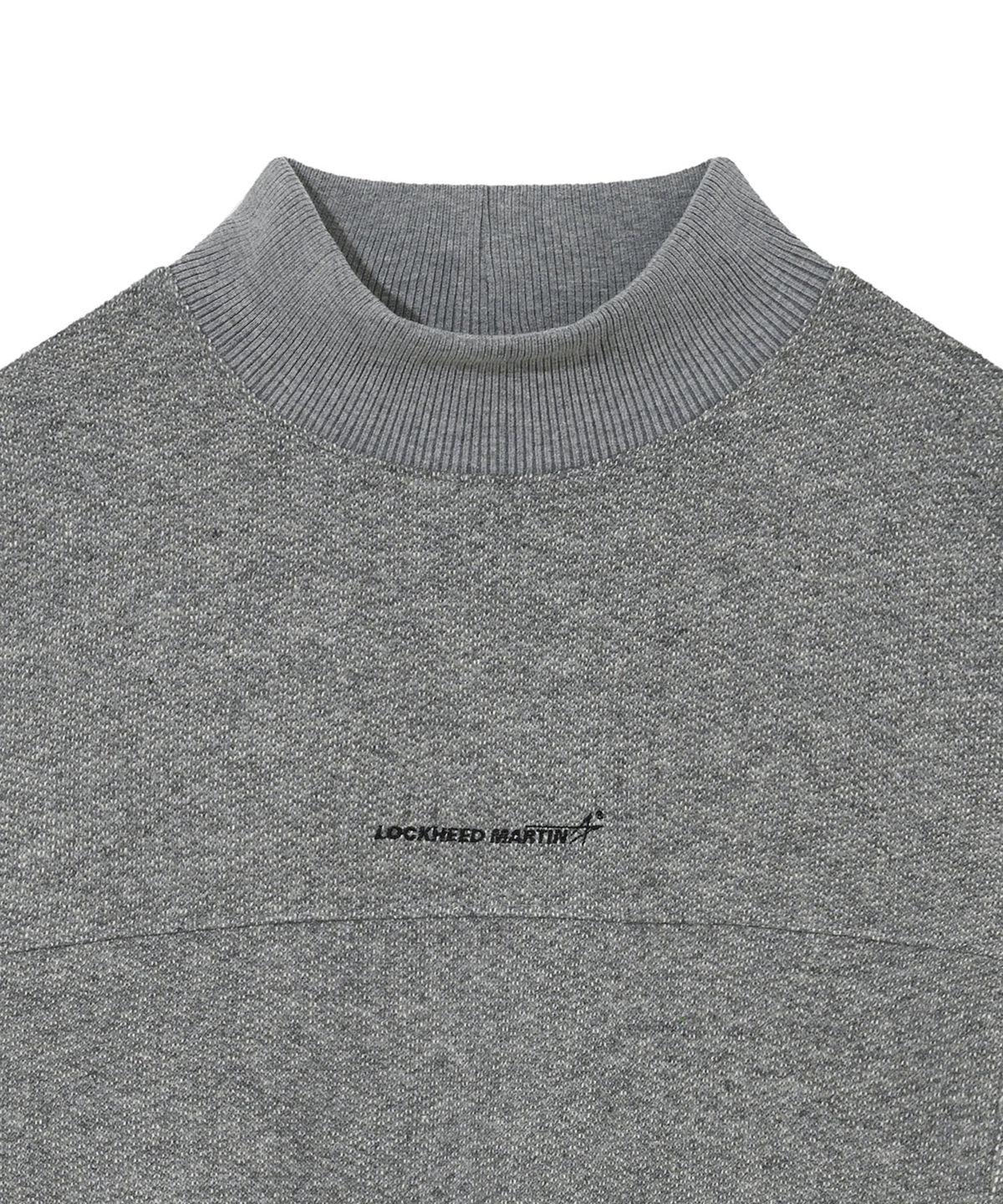 록히드마틴(LOCKHEED MARTIN) LM SMALL LOGO HALF-NECK KNITTED TS (GREY)