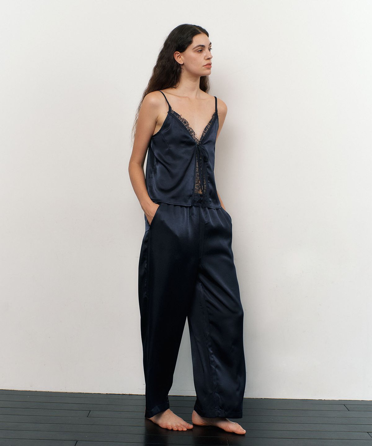 아템포(ATEMPO) LACE SLIP PAJAMA SET / navy
