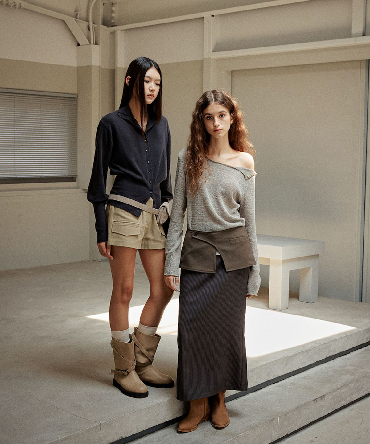 아우로(OURO) BUTTON POCKET SHORTS [ BEIGE ]