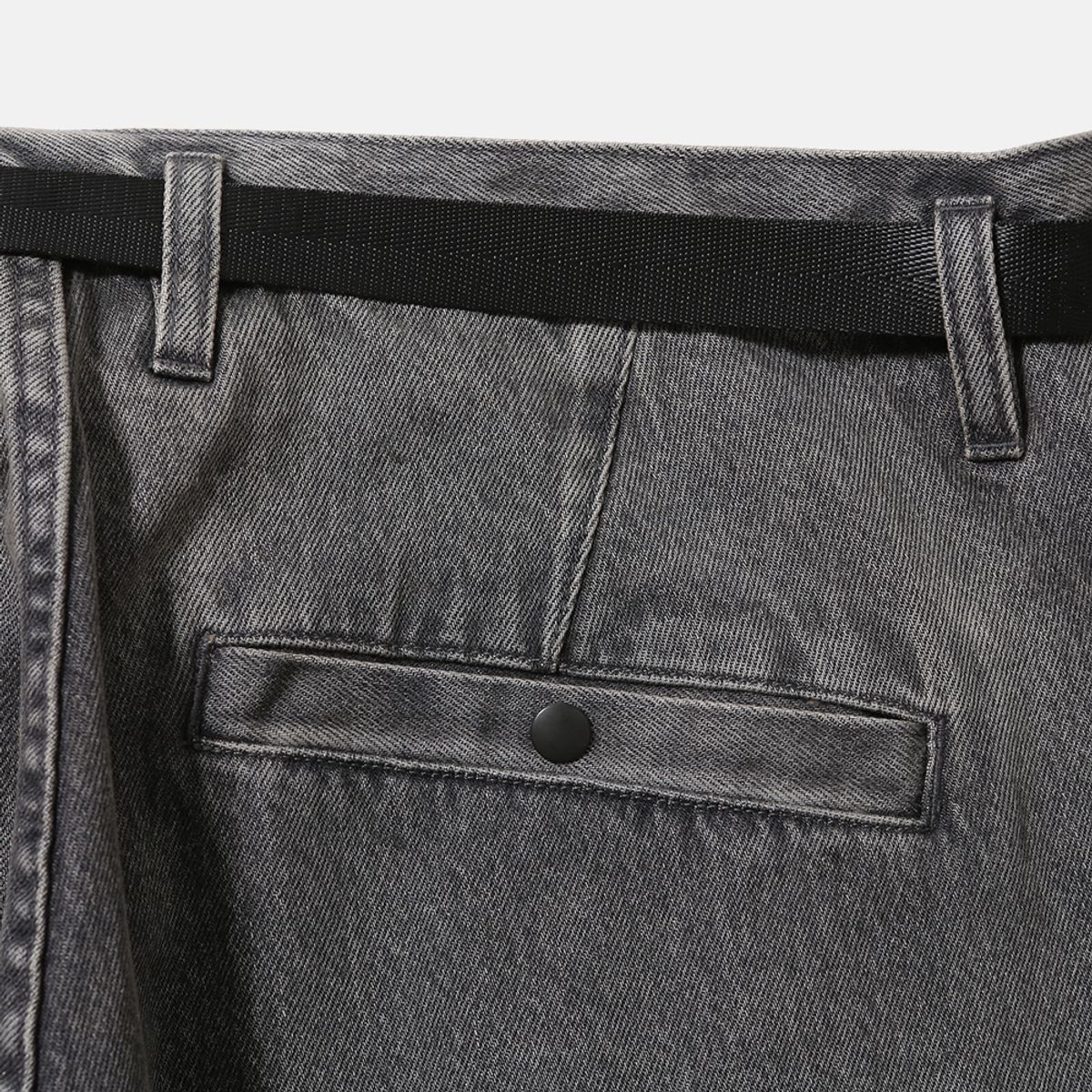 모이프(MOIF) [AW25] WIDE BELTED DENIM PANTS / BLEACHED BLACK