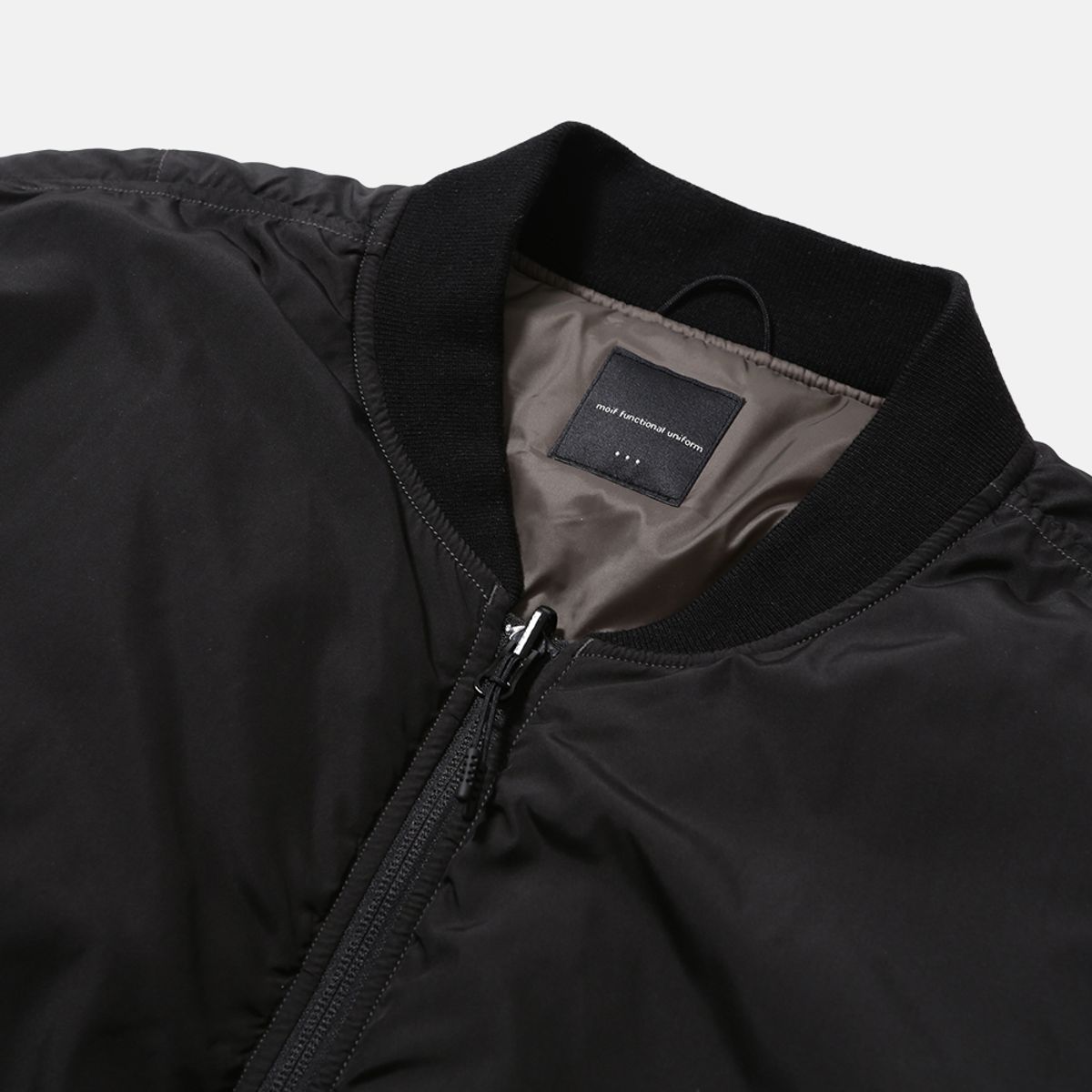 모이프(MOIF) [AW25] REVERSIBLE FLIGHT JACKET / BLACK/STONE