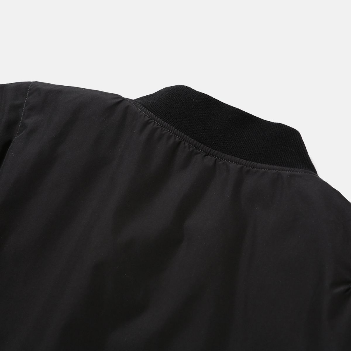 모이프(MOIF) [AW25] REVERSIBLE FLIGHT JACKET / BLACK/STONE