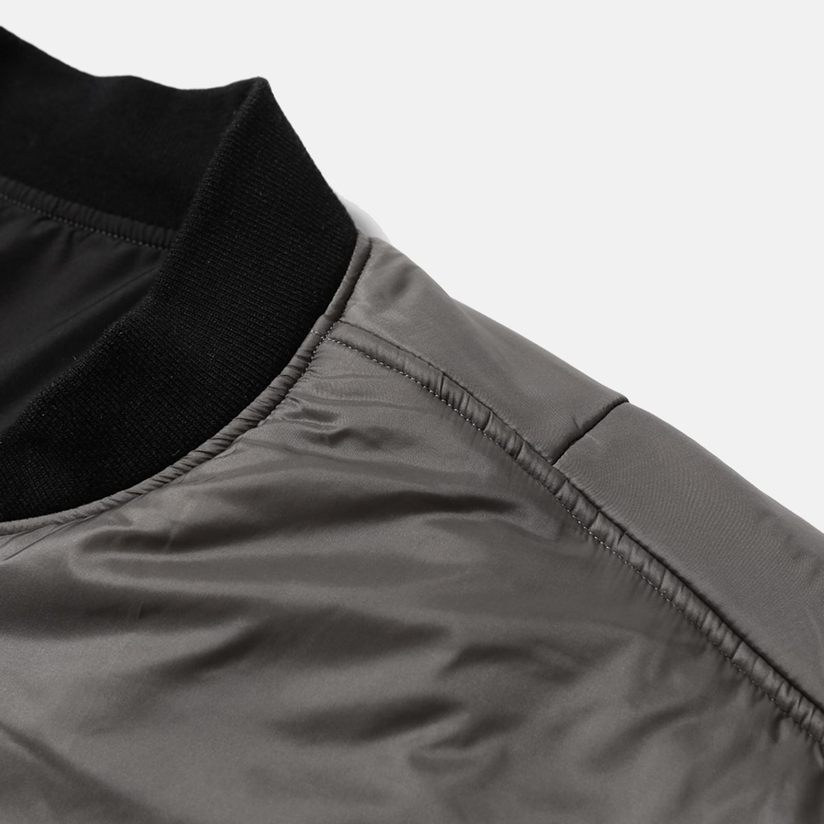모이프(MOIF) [AW25] REVERSIBLE FLIGHT JACKET / BLACK/STONE
