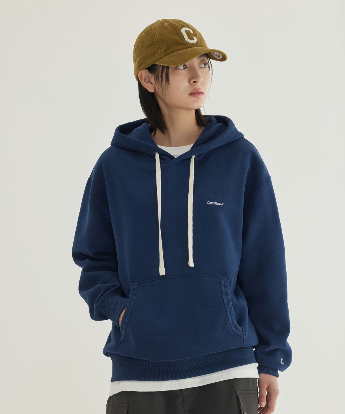 커버낫(COVERNAT) 스몰 로고 기모 후디 Navy