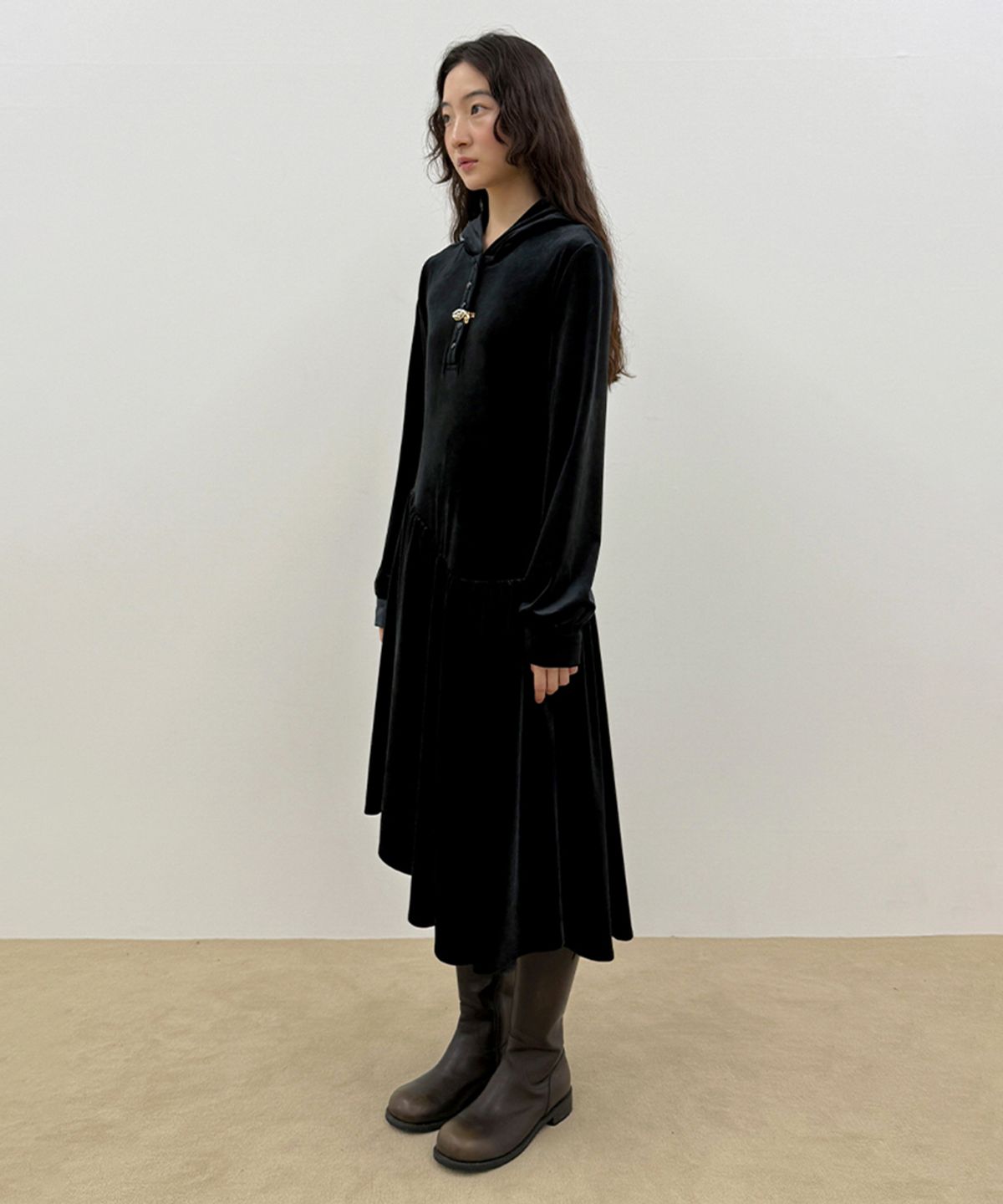 시눈(SINOON) SN Fluid Velvet Dress (Black)