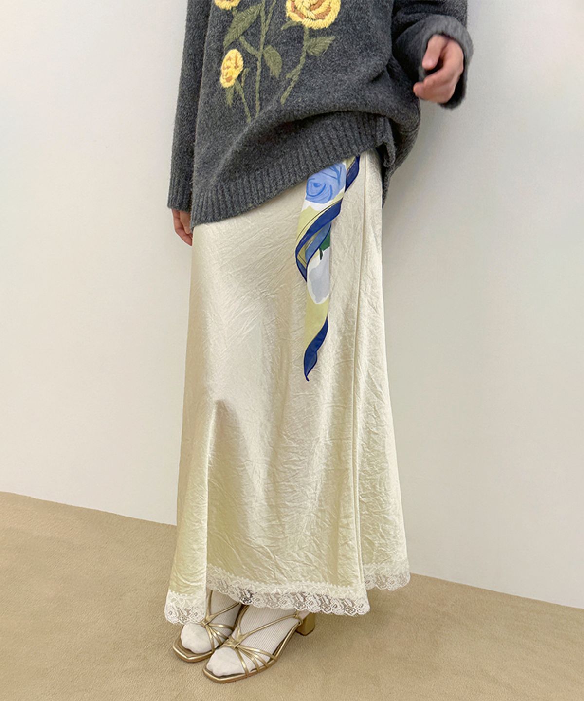 시눈(SINOON) Satin Lace Long Skirt (Cream)
