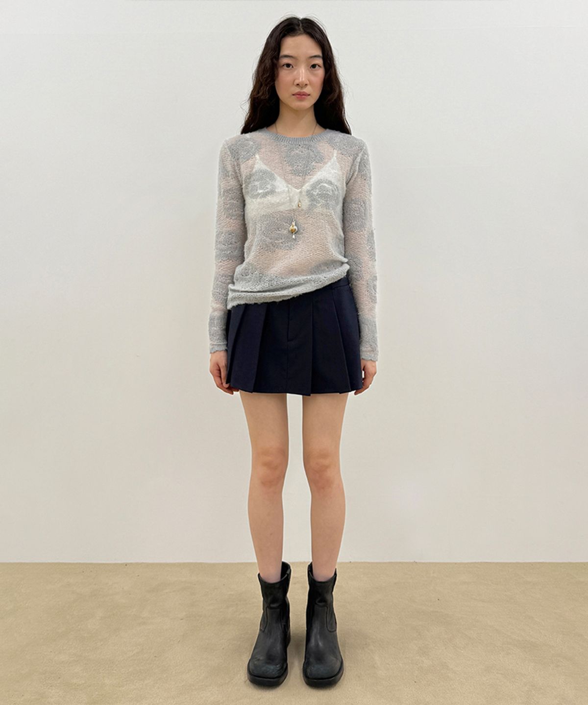 시눈(SINOON) Low-Waist Pleated Mini Skirt (Navy)