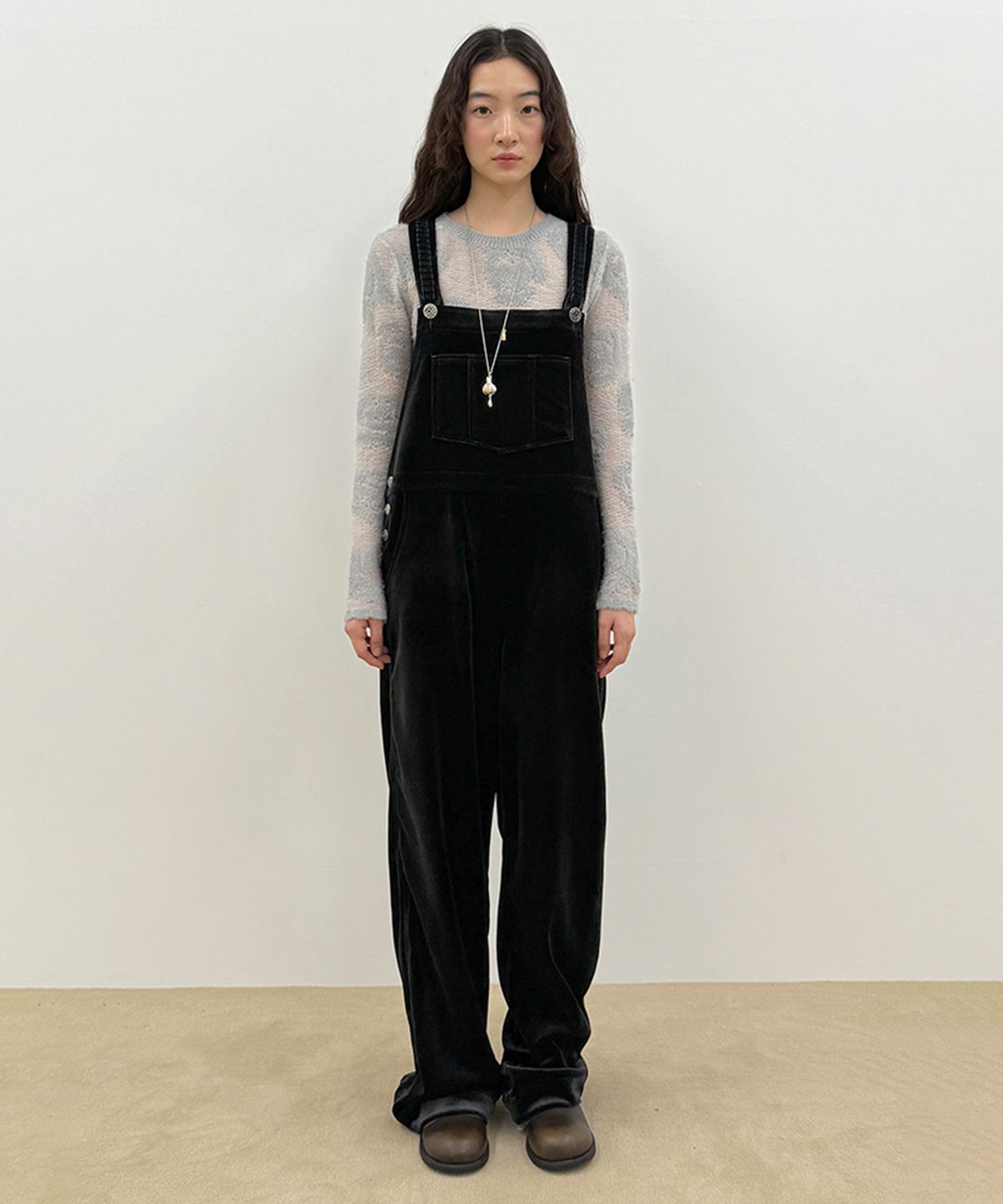 시눈(SINOON) [하츠투하츠 스텔라 착용] Rose Artwork Long Sleeve Knit (Grey)