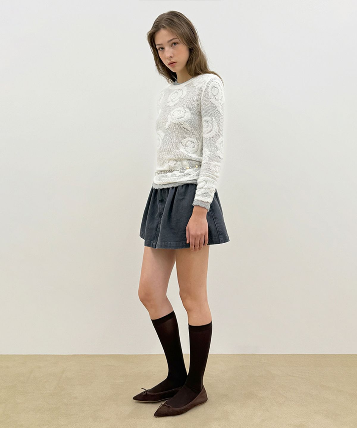시눈(SINOON) Rose Artwork Long Sleeve Knit (Ivory)