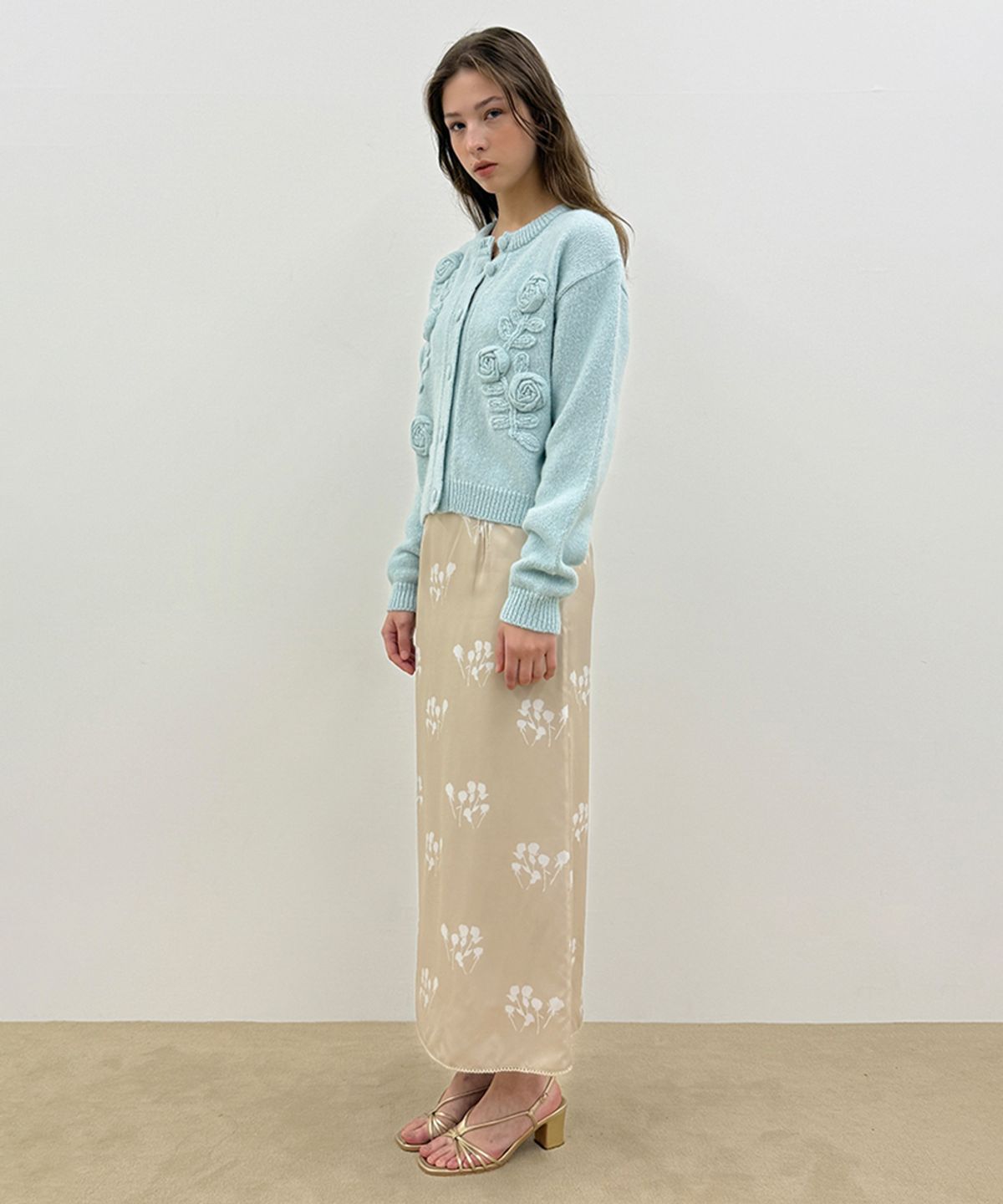 시눈(SINOON) [베이비돈크라이 베니 착용] Rose Artwork Hairy Cardigan (Mint)