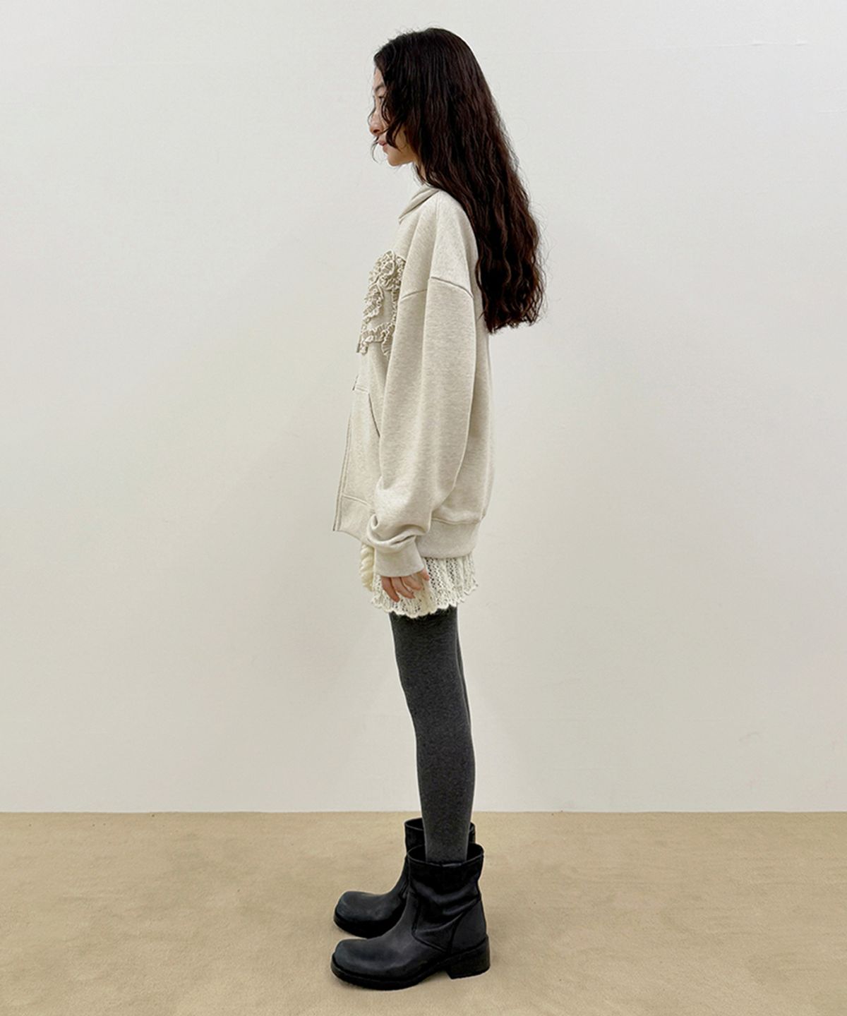 시눈(SINOON) Rose Frill Oversized-Fit Hooded Zip-Up (Oatmeal)