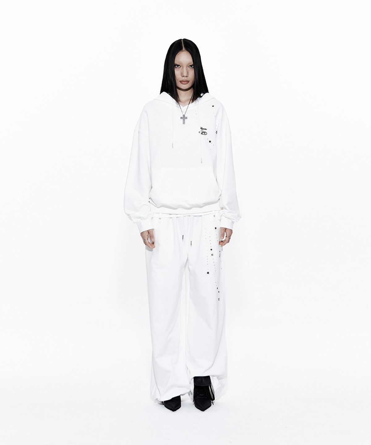 카시코(KASHIKO) Zenu Hoodie White