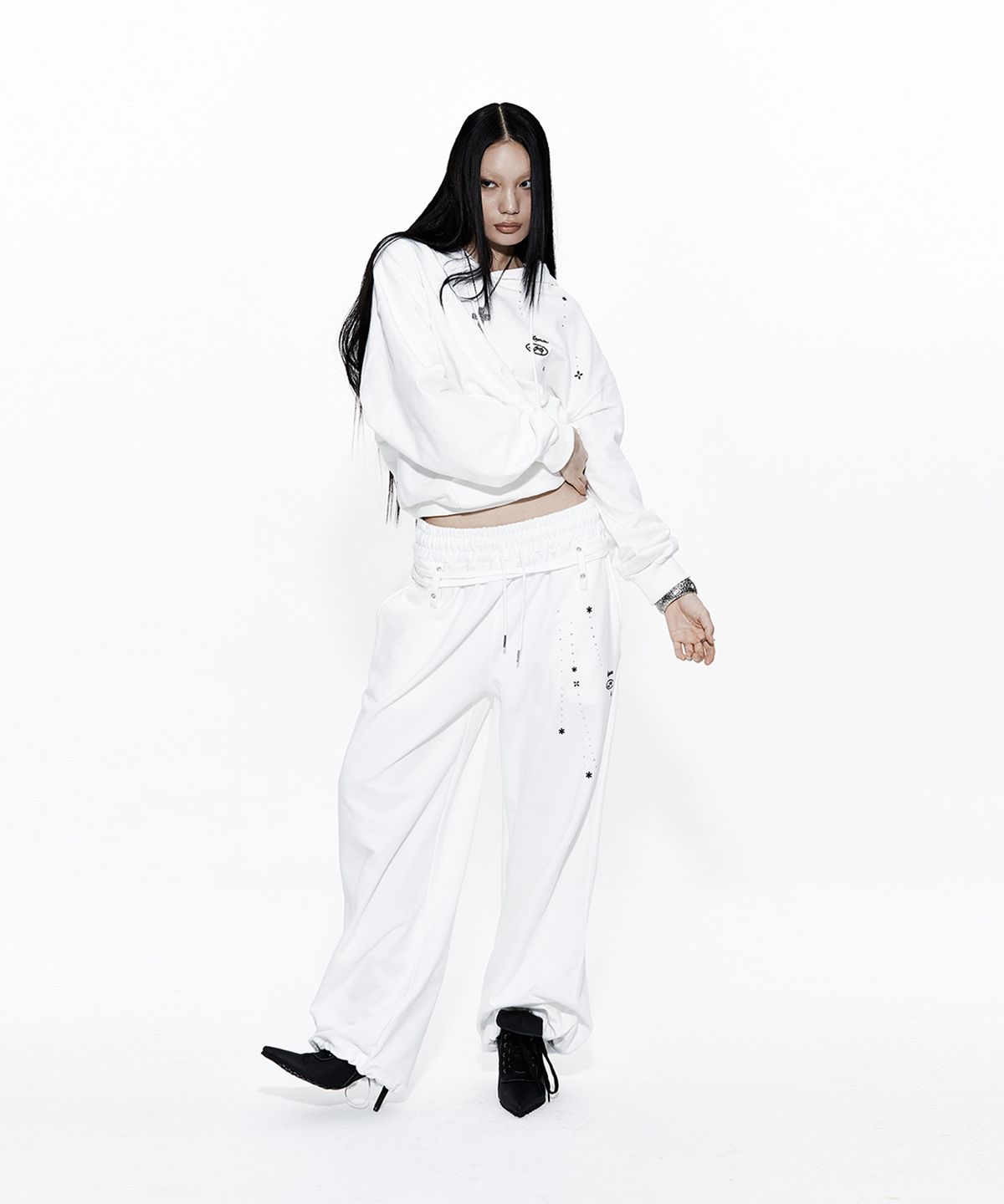 카시코(KASHIKO) Zenu Hoodie White