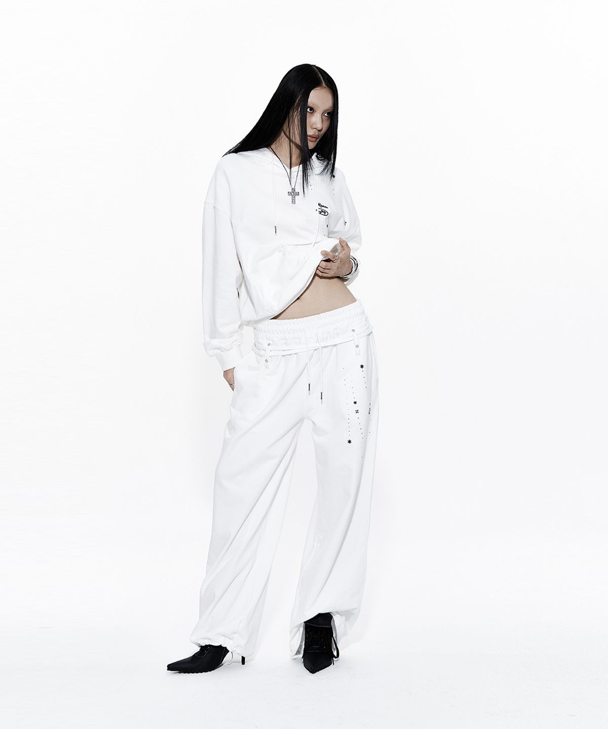 카시코(KASHIKO) Zenu Hoodie White