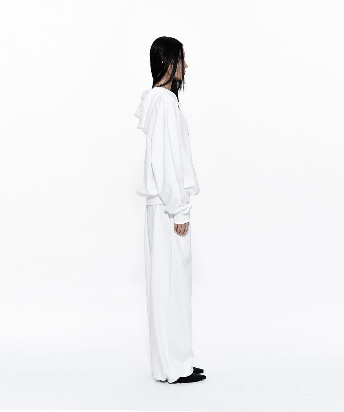카시코(KASHIKO) Zenu Hoodie White